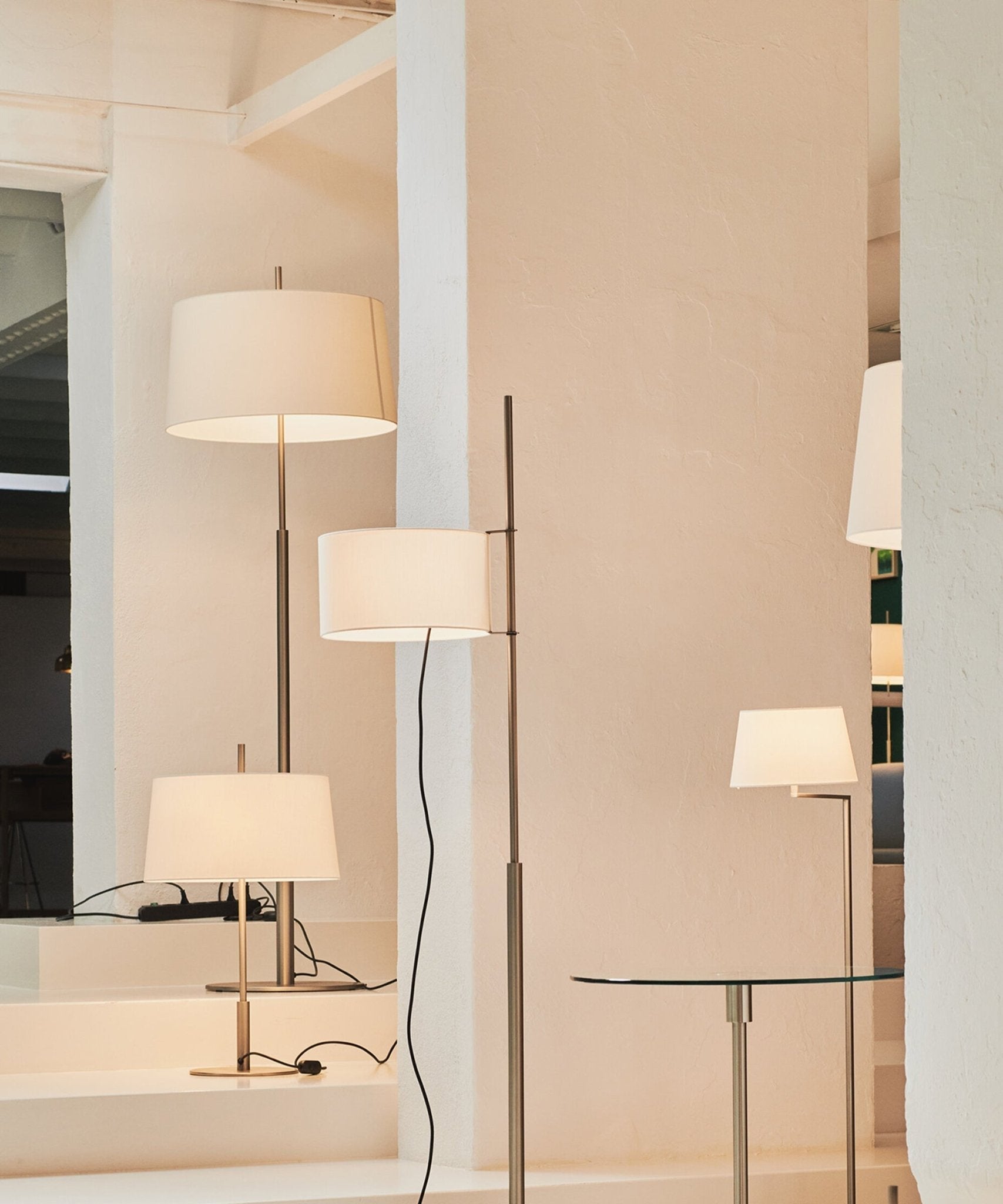 Brooks Minimalist Floor Lamp-Neutral Decor