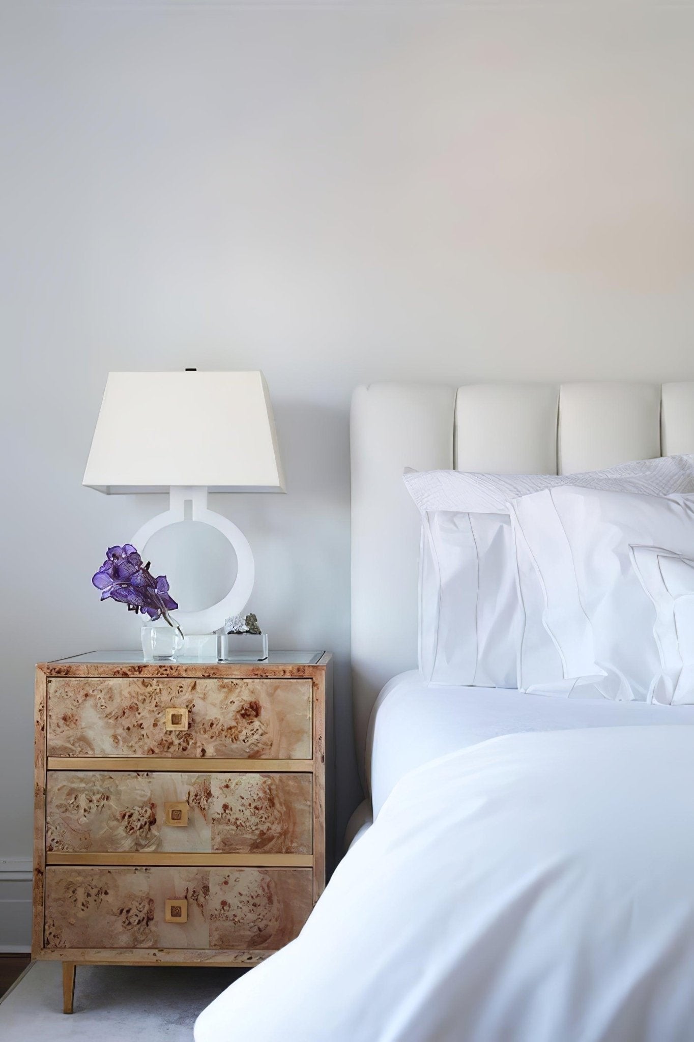 Vantor Fabric Minimalist Table Lamp-Neutral Decor