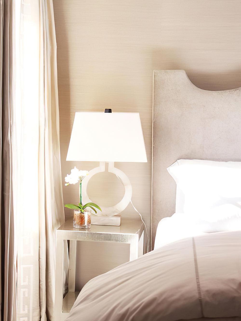 Vantor Fabric Minimalist Table Lamp-Neutral Decor