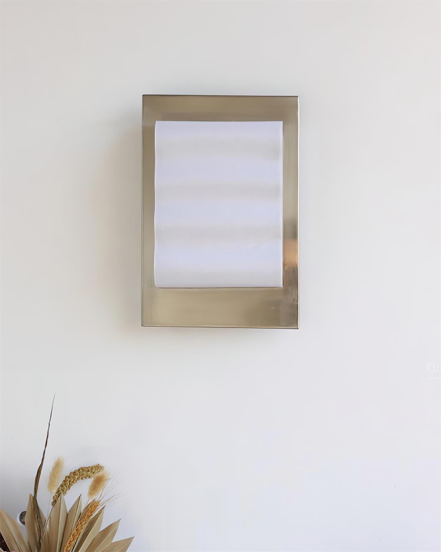 Avelin Wall Lamp