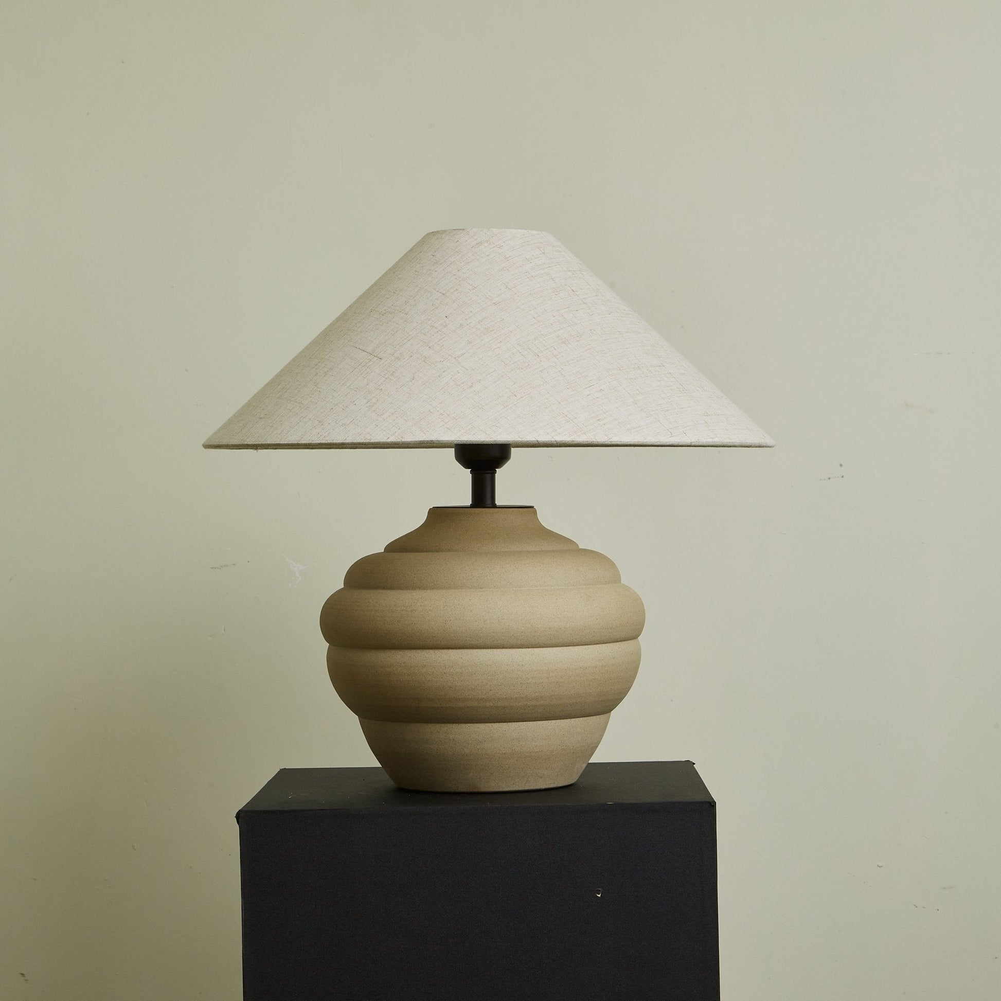 Sereno Ripple Clay Table Lamp-Neutral Decor