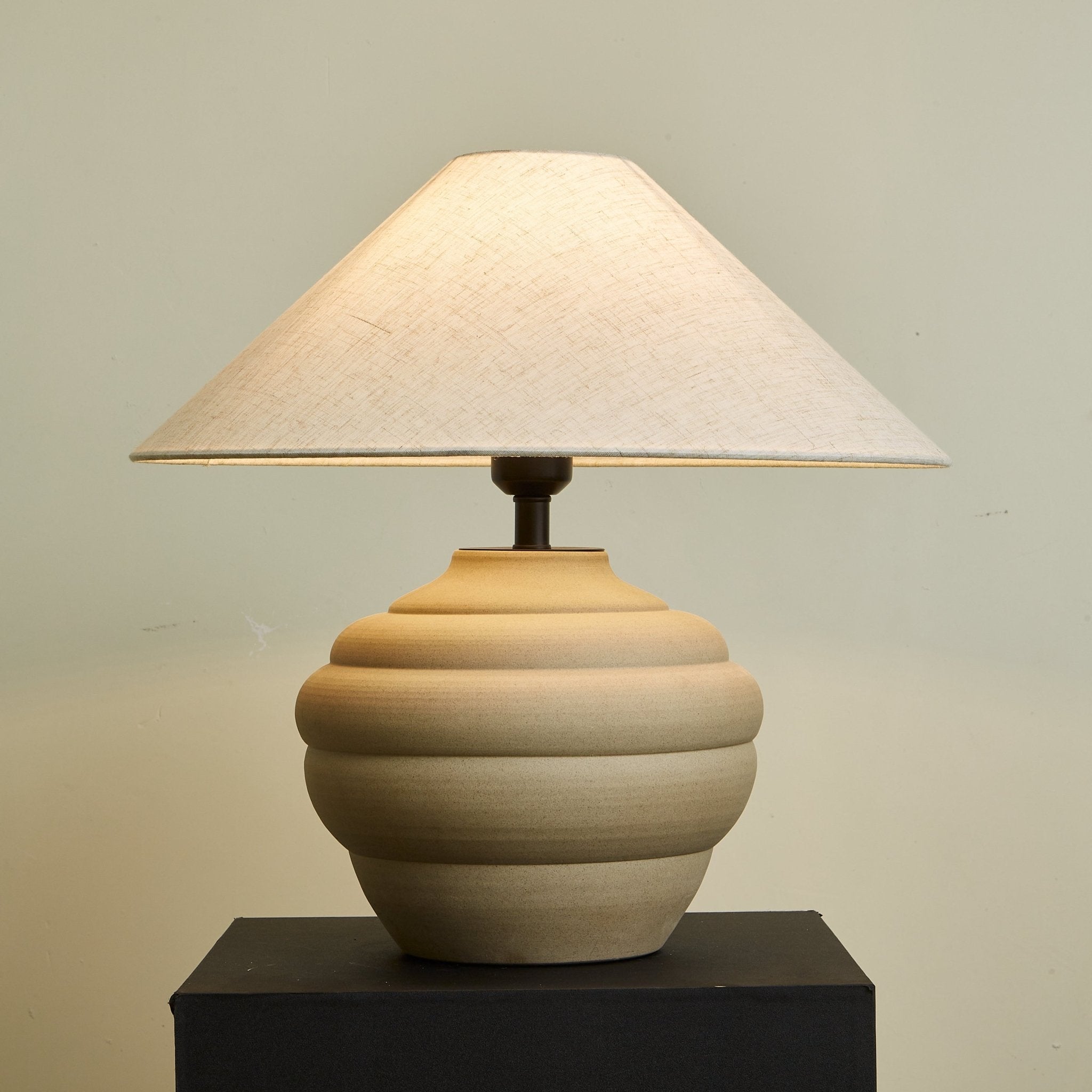 Sereno Ripple Clay Table Lamp-Neutral Decor