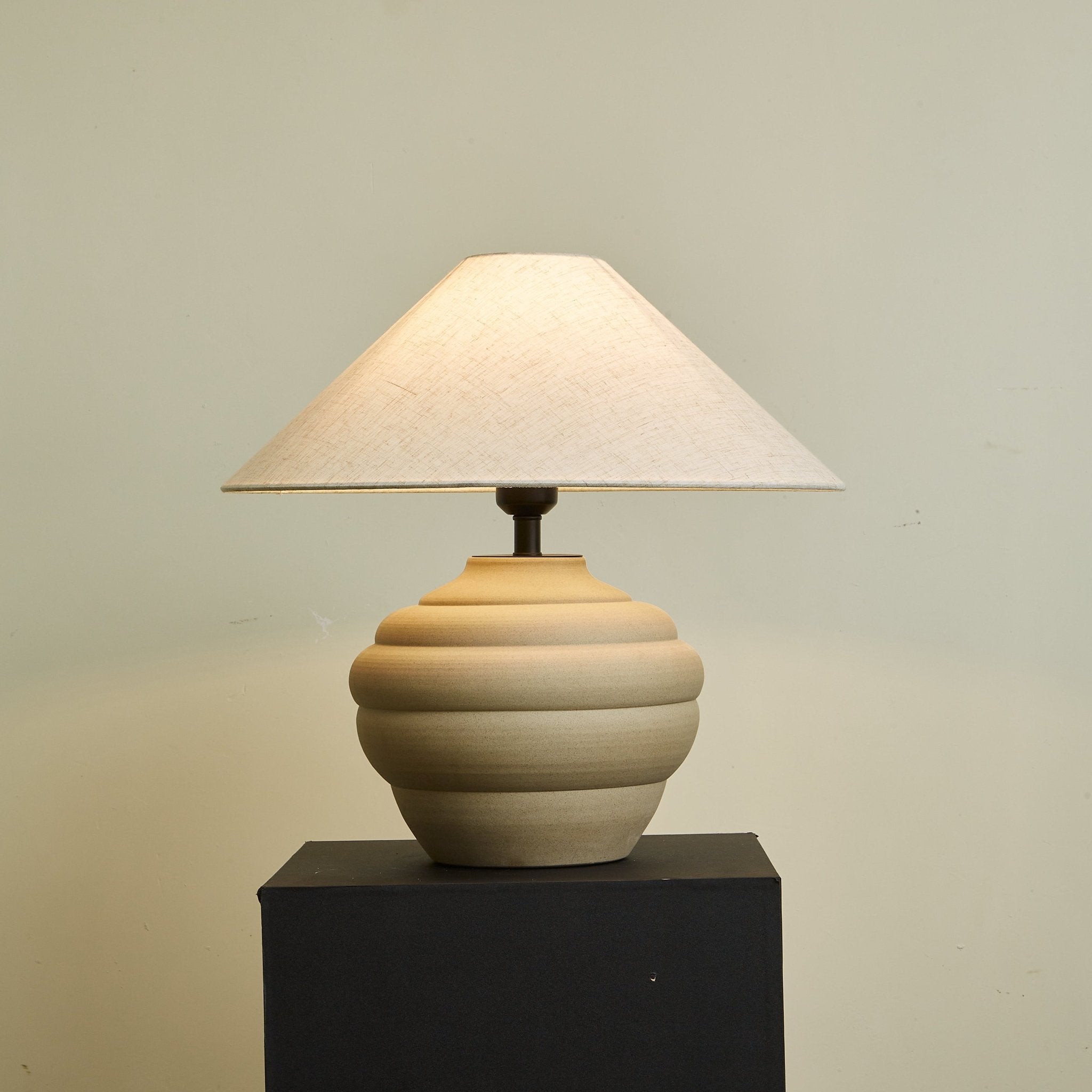 Sereno Ripple Clay Table Lamp-Neutral Decor