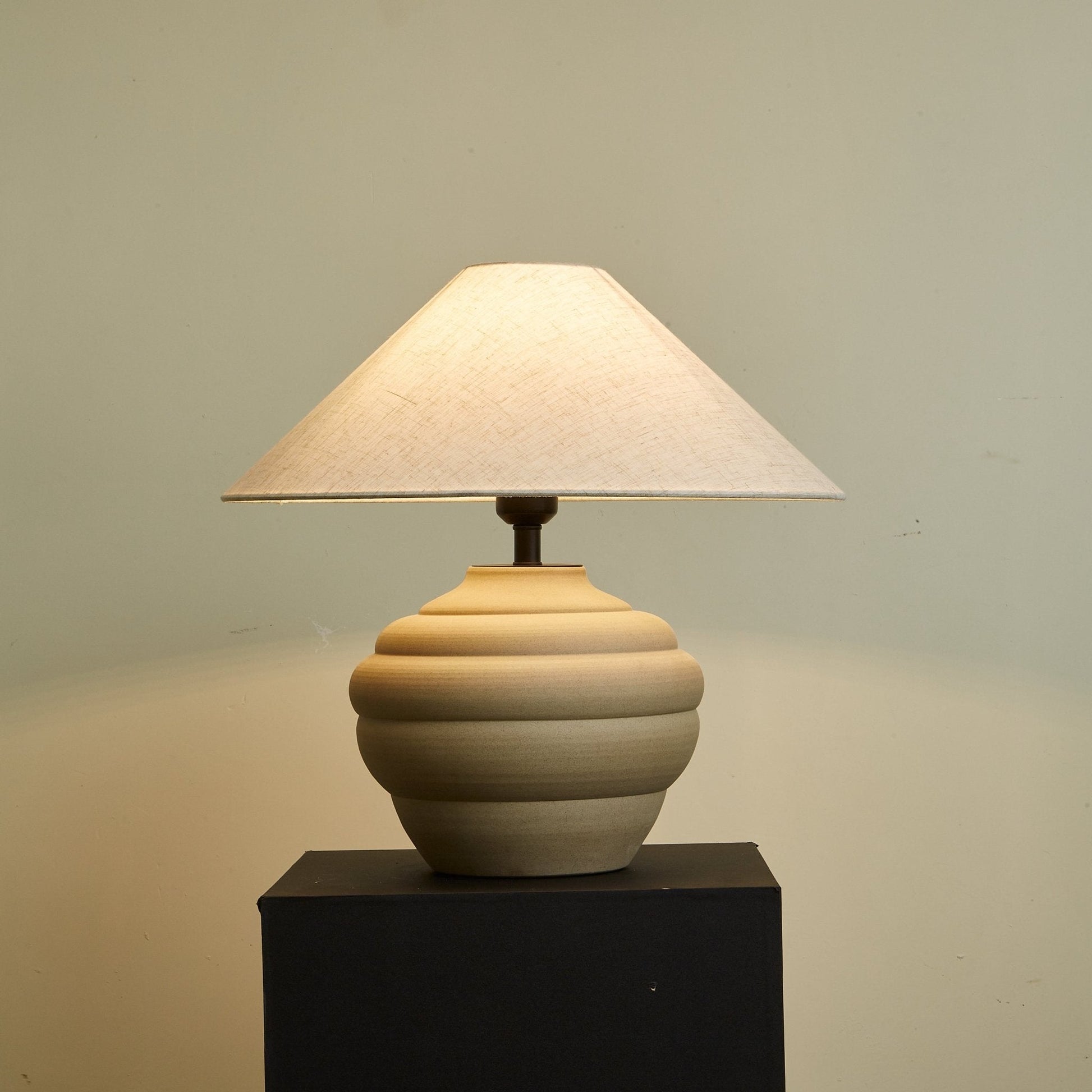 Sereno Ripple Clay Table Lamp-Neutral Decor