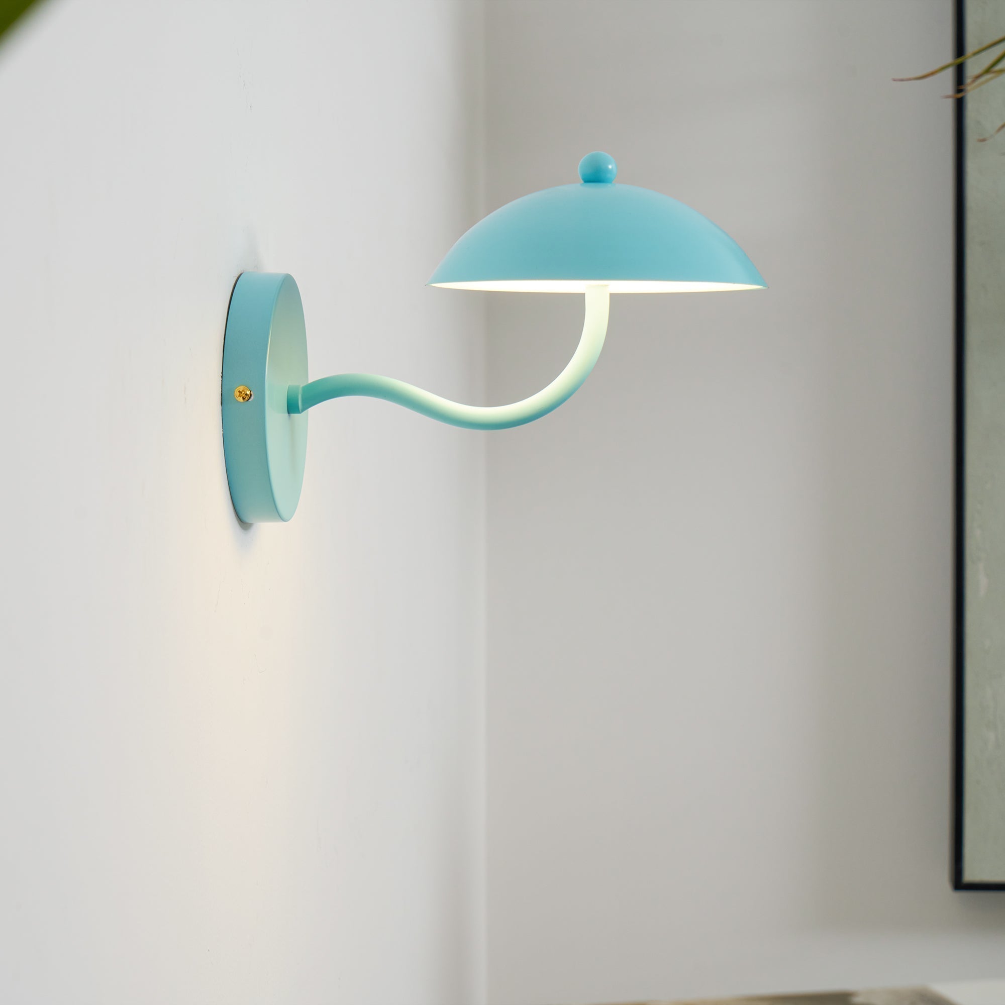 Errina Wall Lamp