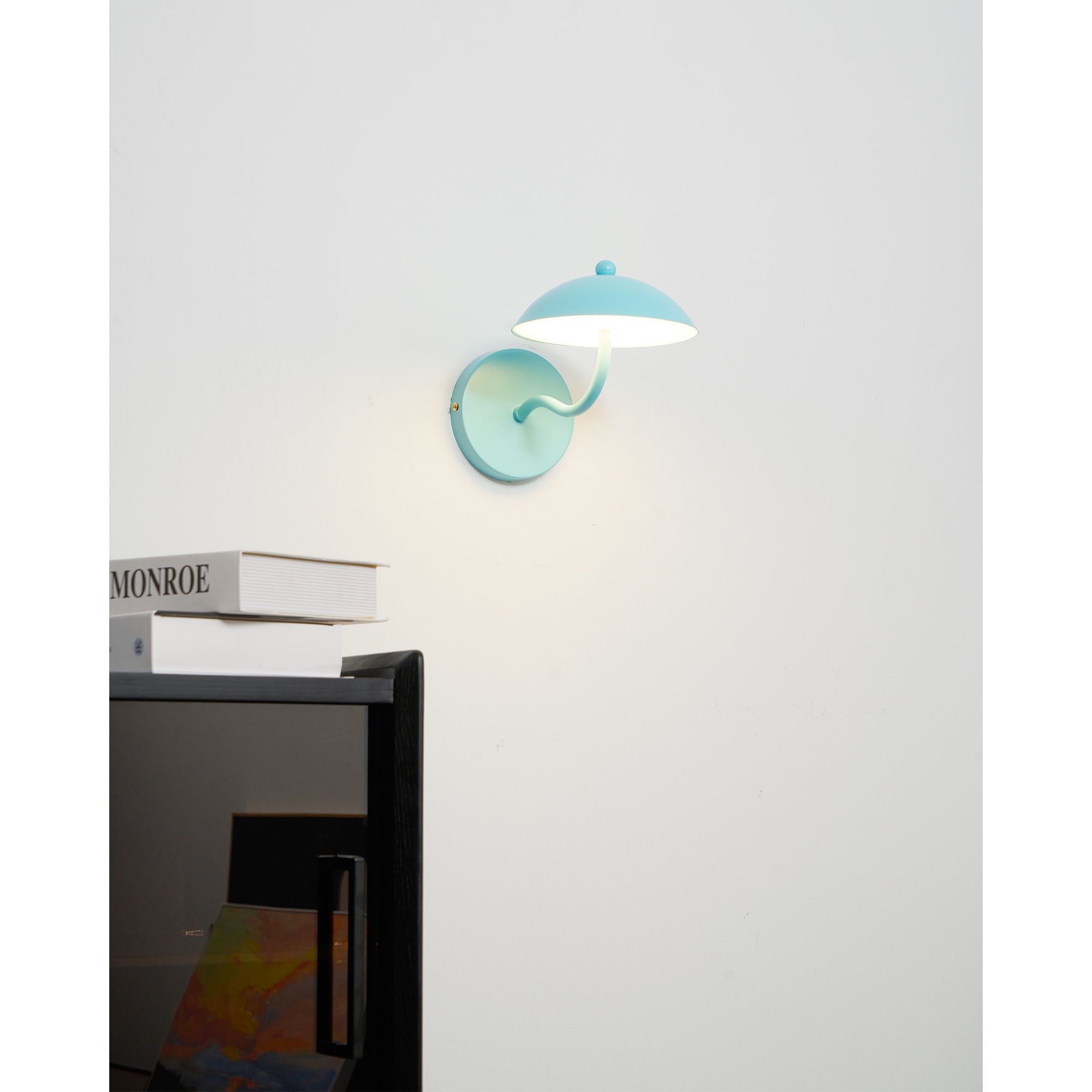 Errina Wall Lamp