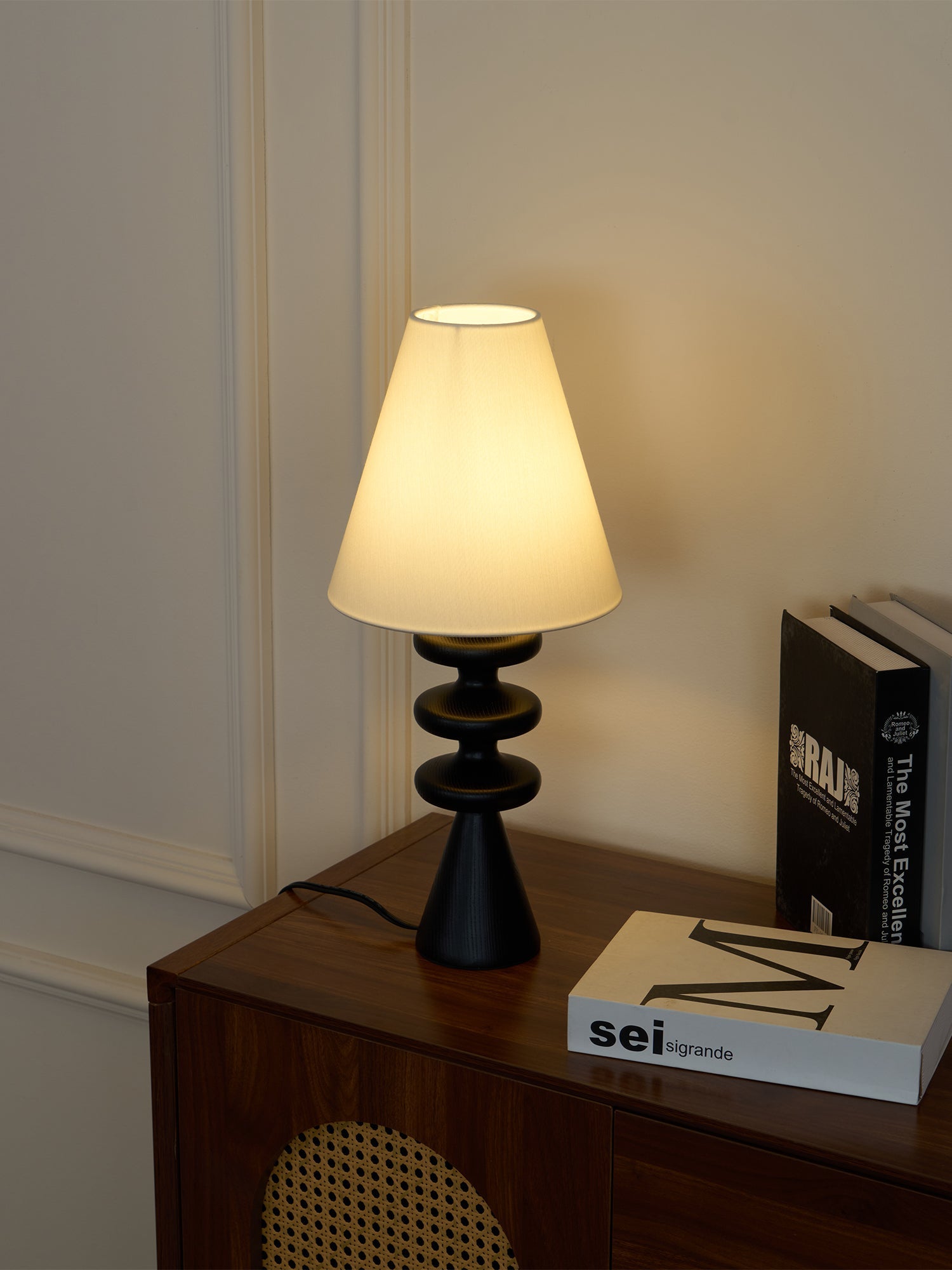 Zelms Modern Wood Table Lamp-Neutral Decor