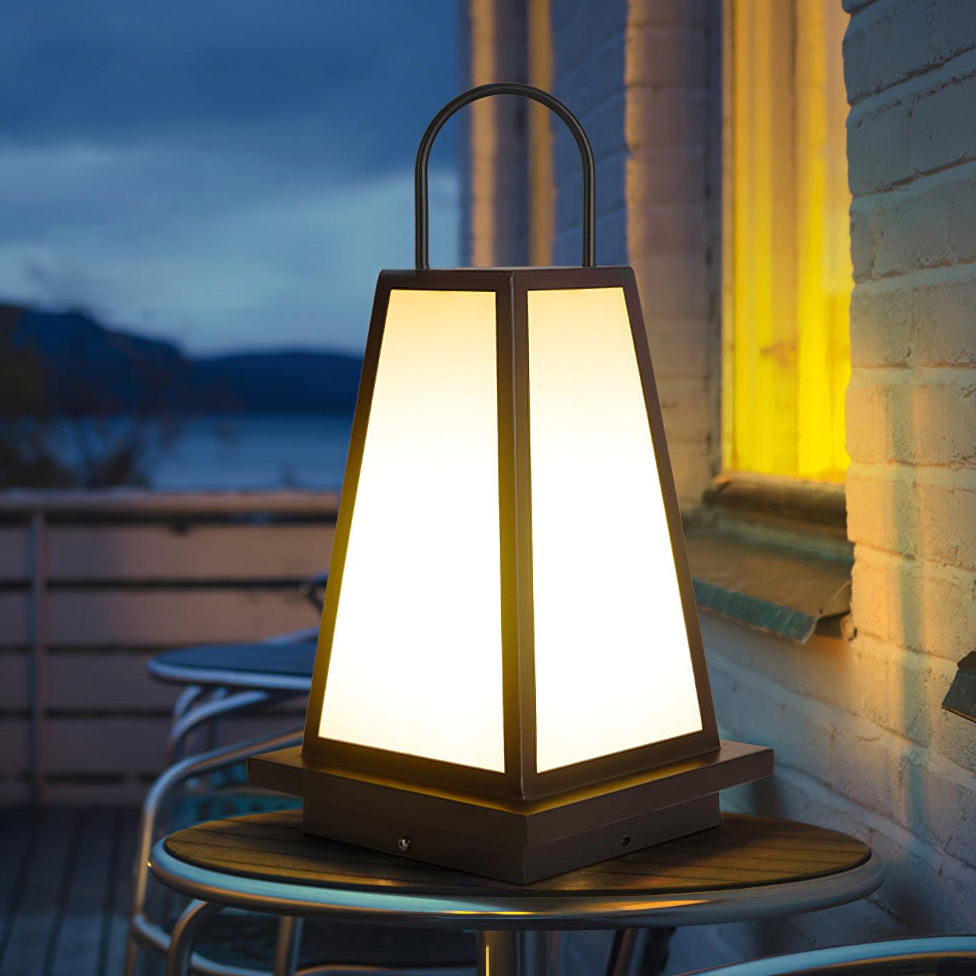 Cilo Minimalist Outdoor Light-Neutral Decor
