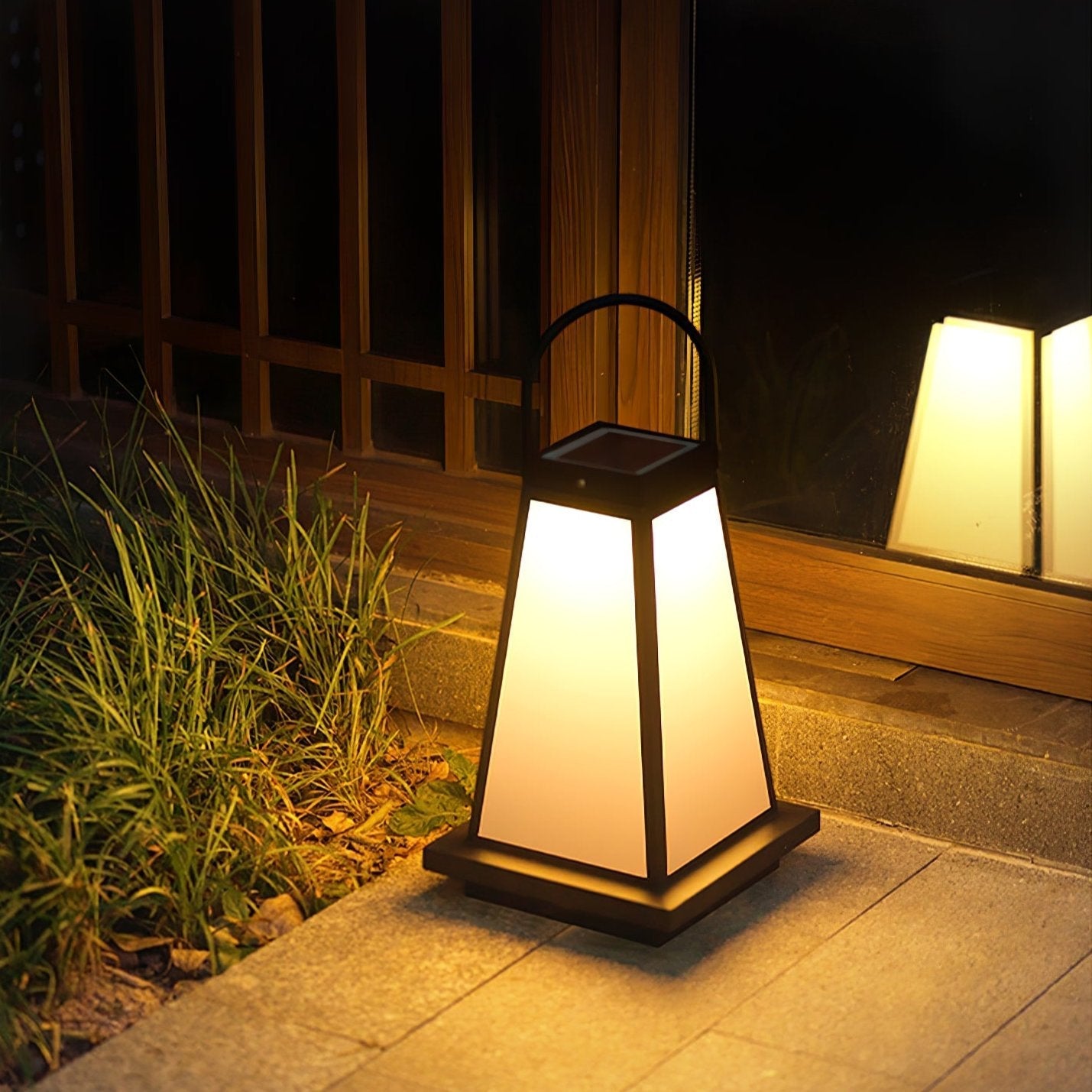 Roam Lantern Solar Outdoor Lamp-Neutral Decor