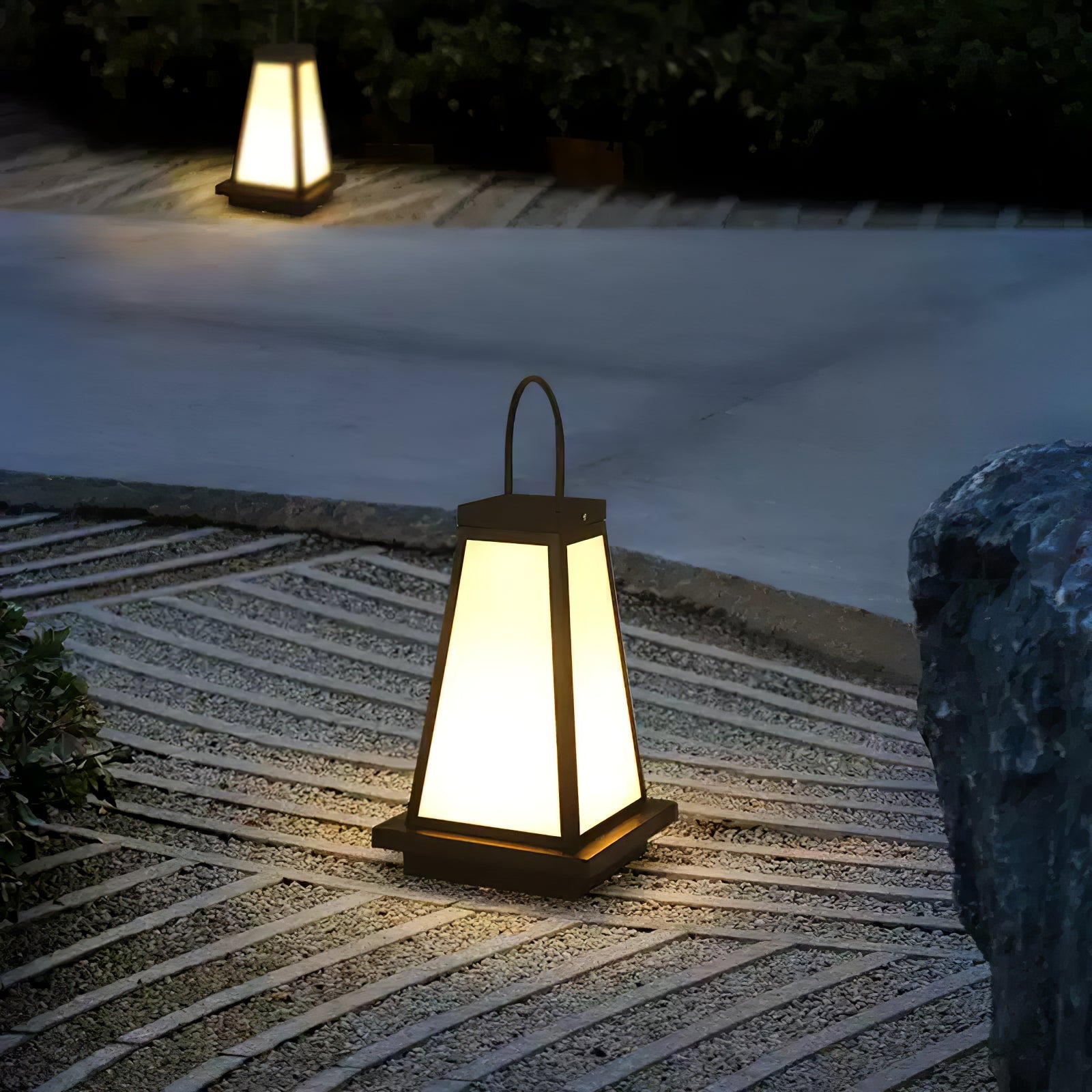Roam Lantern Solar Outdoor Lamp-Neutral Decor