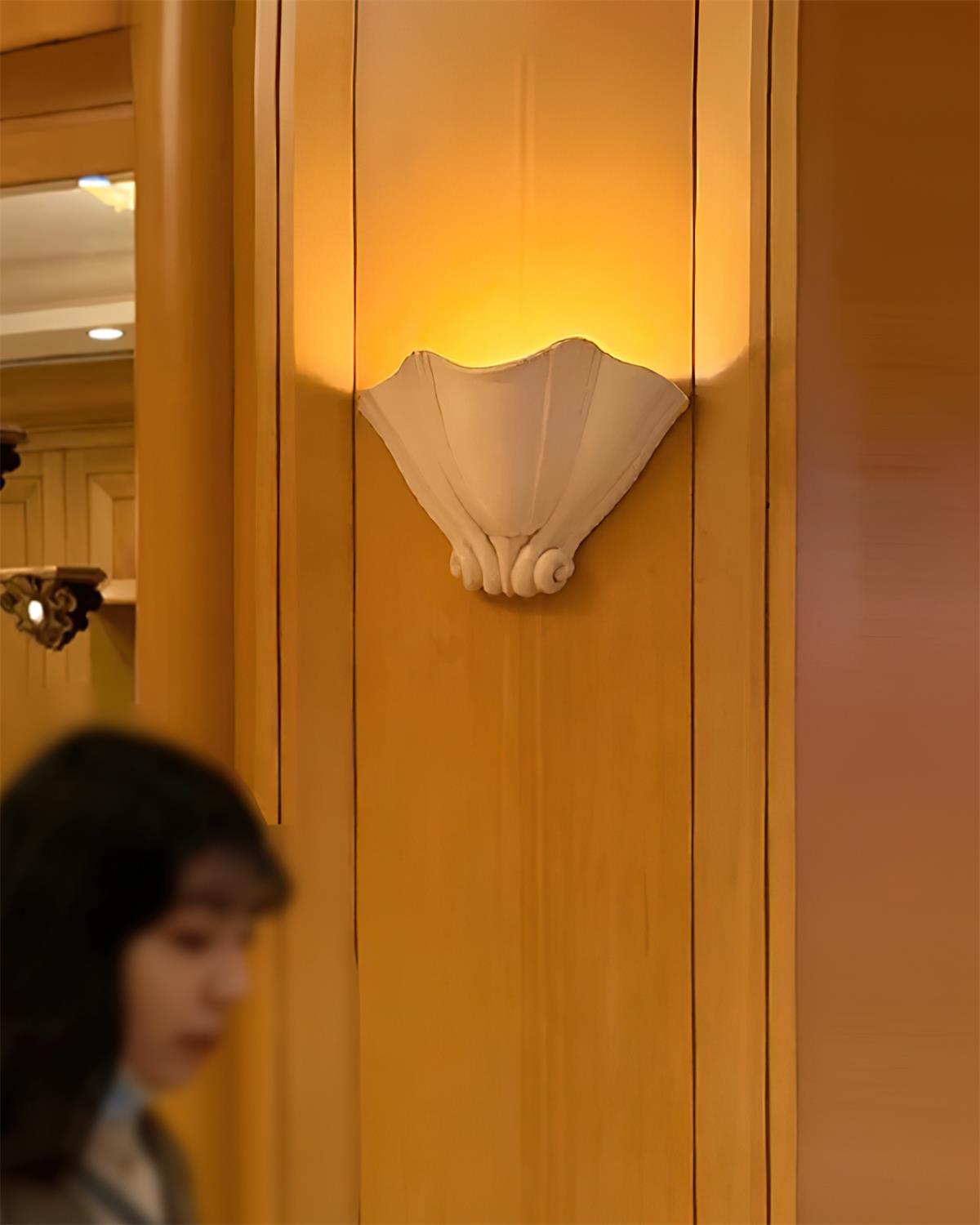 Ysola White Plaster Shell Wall Lamp