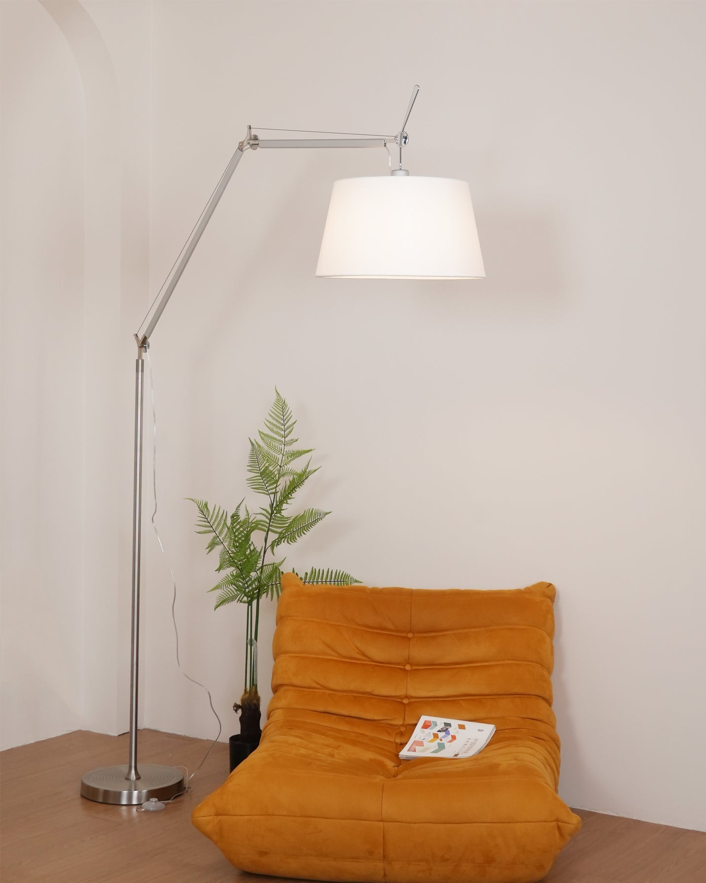 Ciroce Fabric Industrial Floor Lamp-Neutral Decor