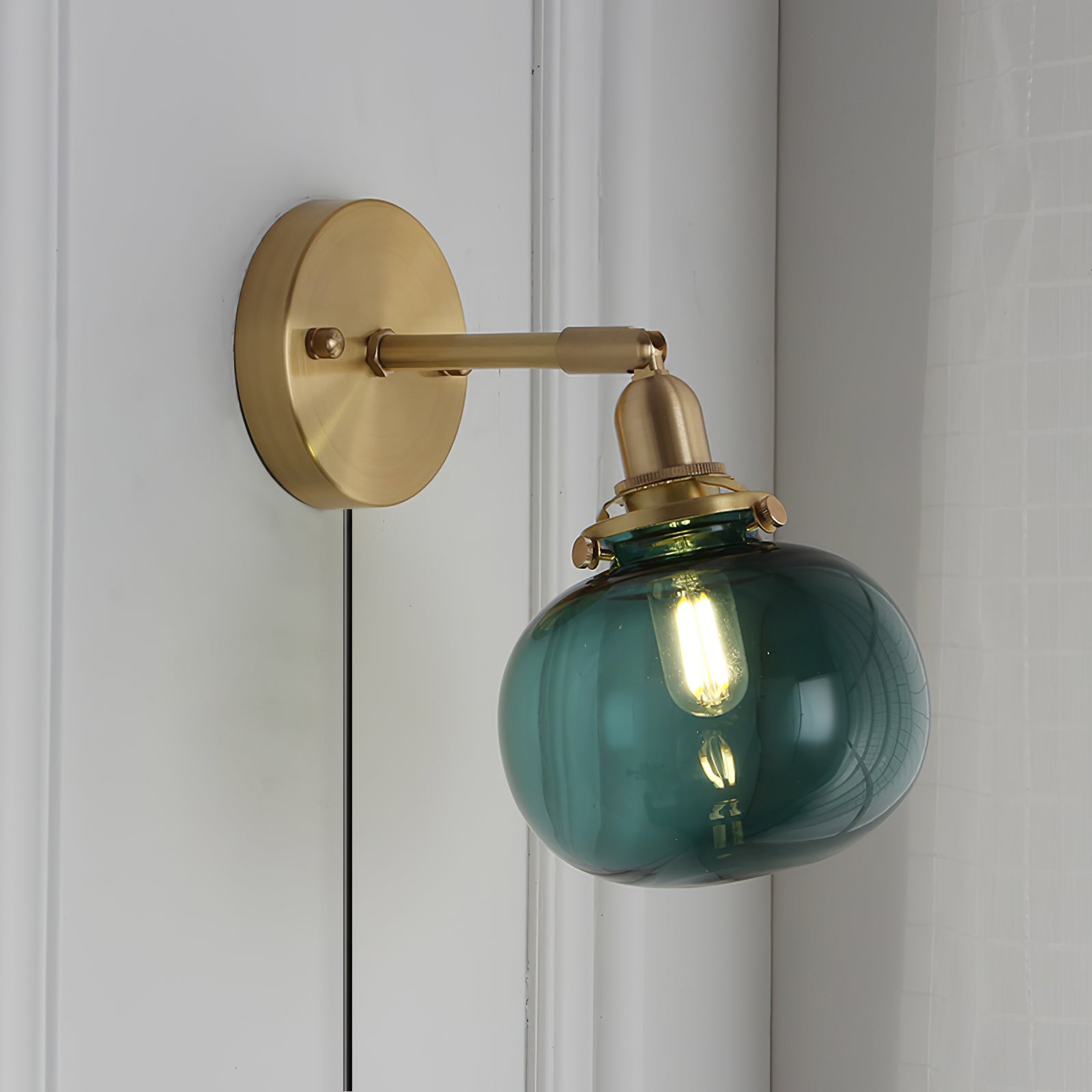 Maren Wall Lamp