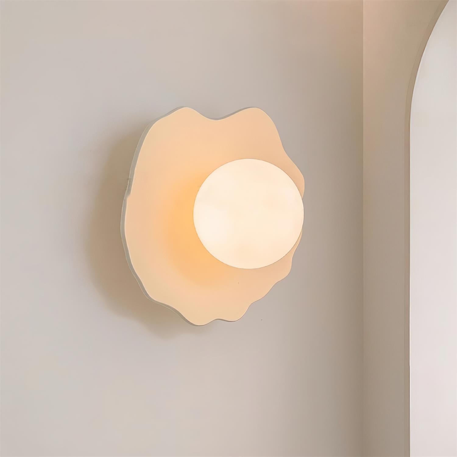 Jojo Wall Lamp playful