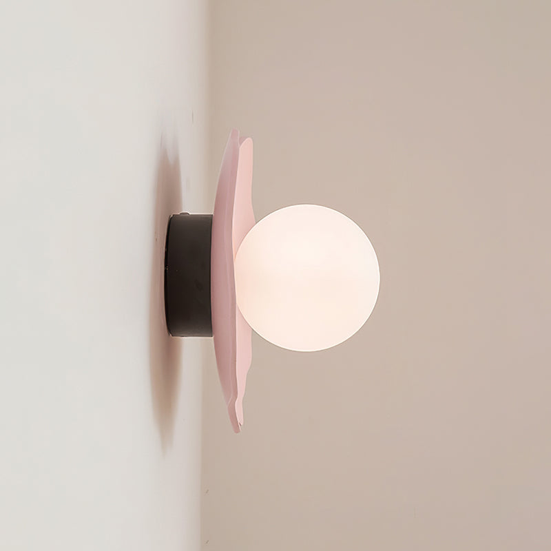 Jojo Wall Lamp playful
