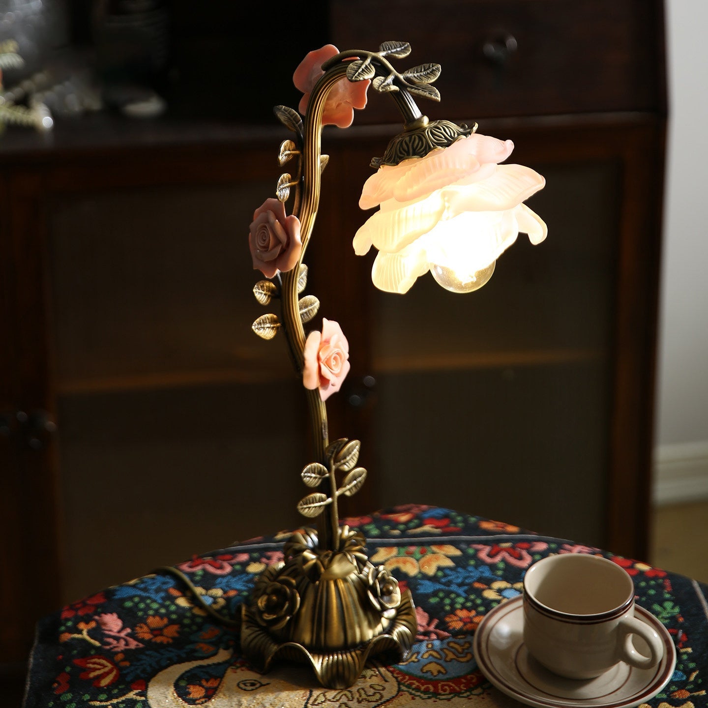 Side profile of the Rosalie Table Lamp, highlighting its height and width.