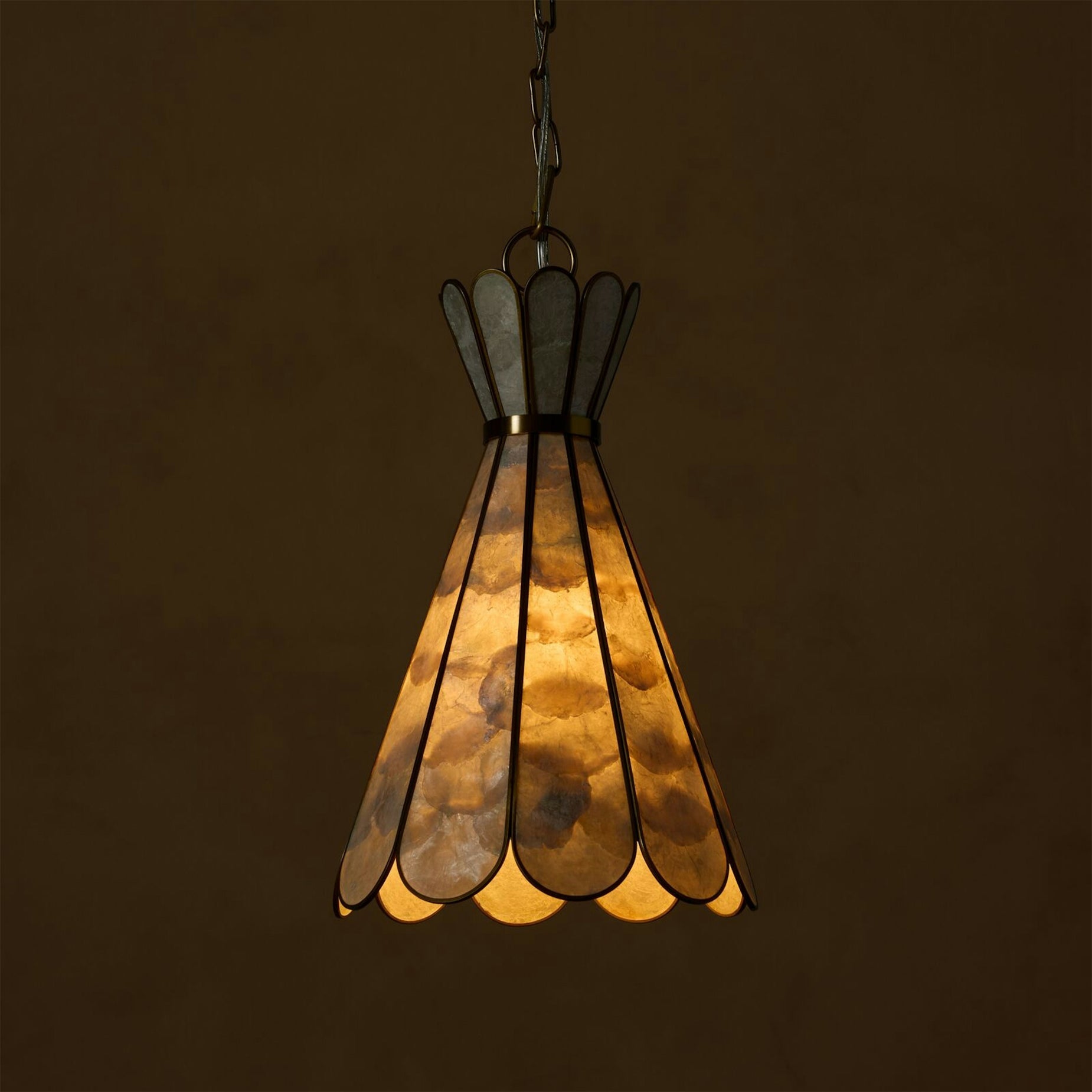 Product dimensions for the Rosalind Capiz Petal Pendant Lamp.