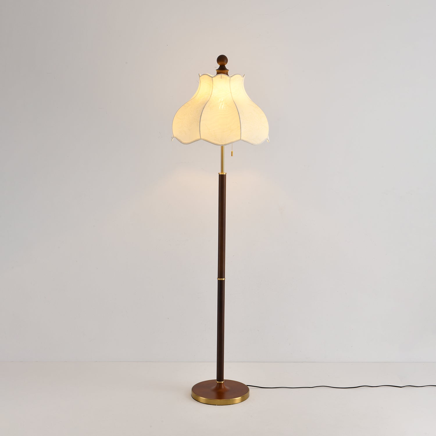 Tulfa Vintage Wood Floor Lamp-Neutral Decor
