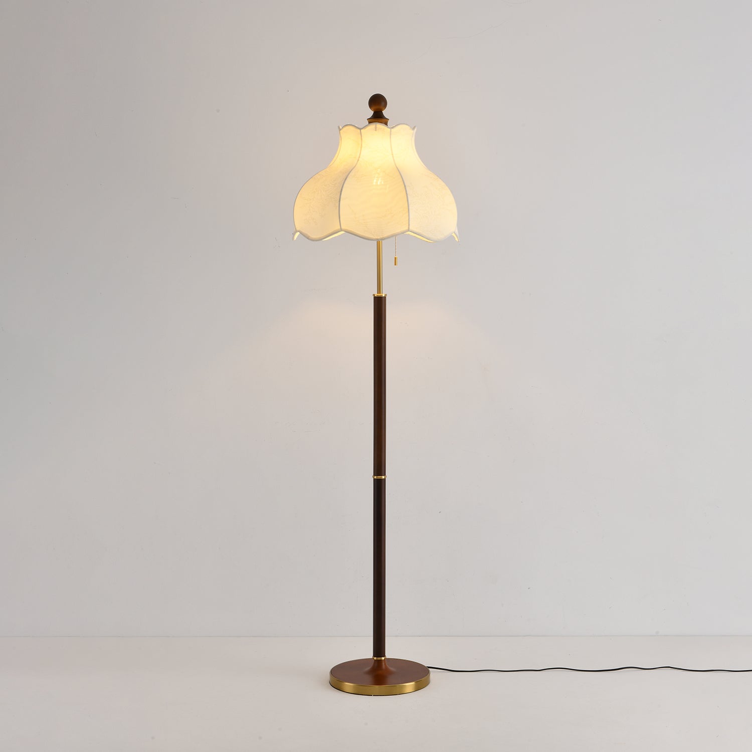 Tulfa Vintage Wood Floor Lamp-Neutral Decor
