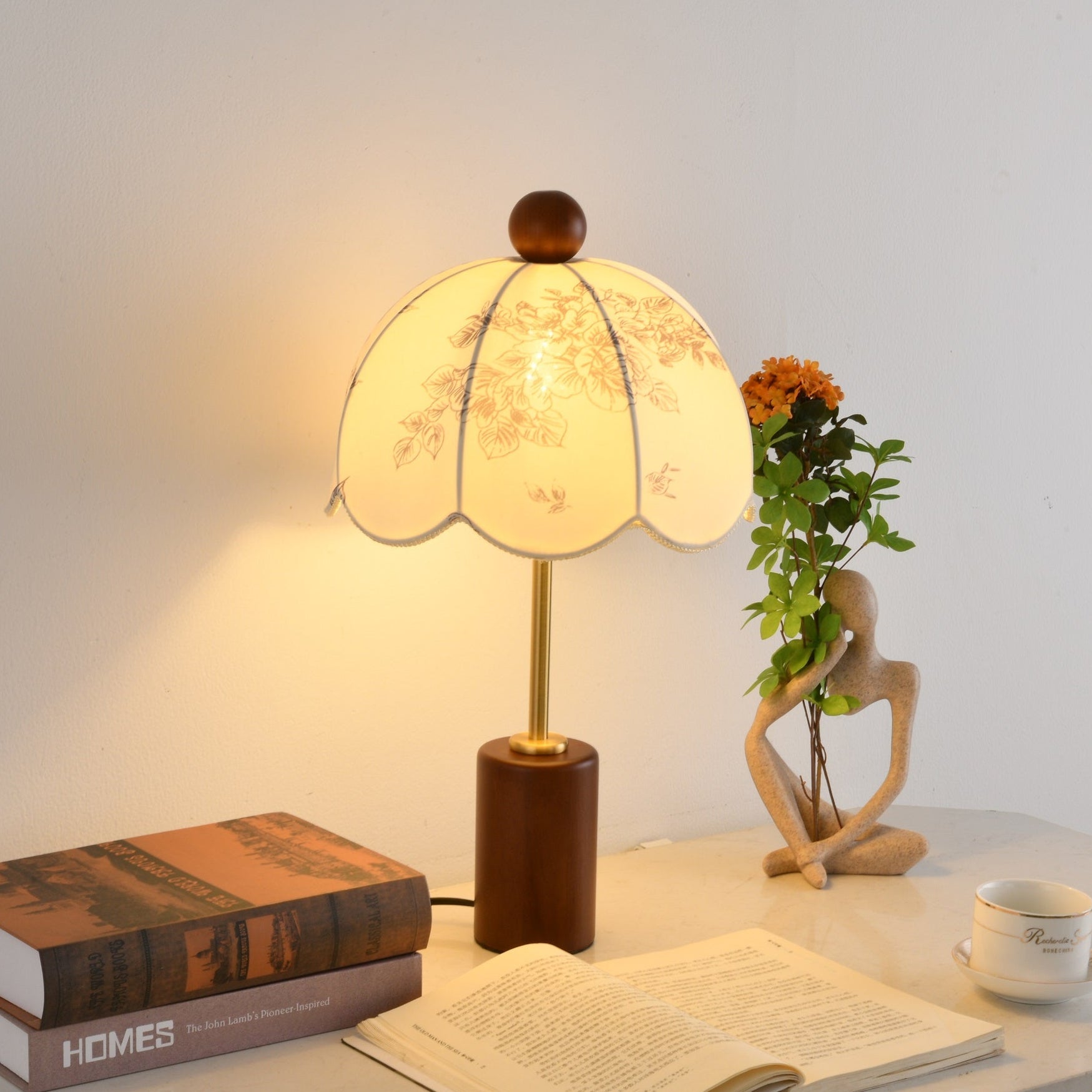 Quinn Vintage Fabric Table Lamp-Neutral Decor