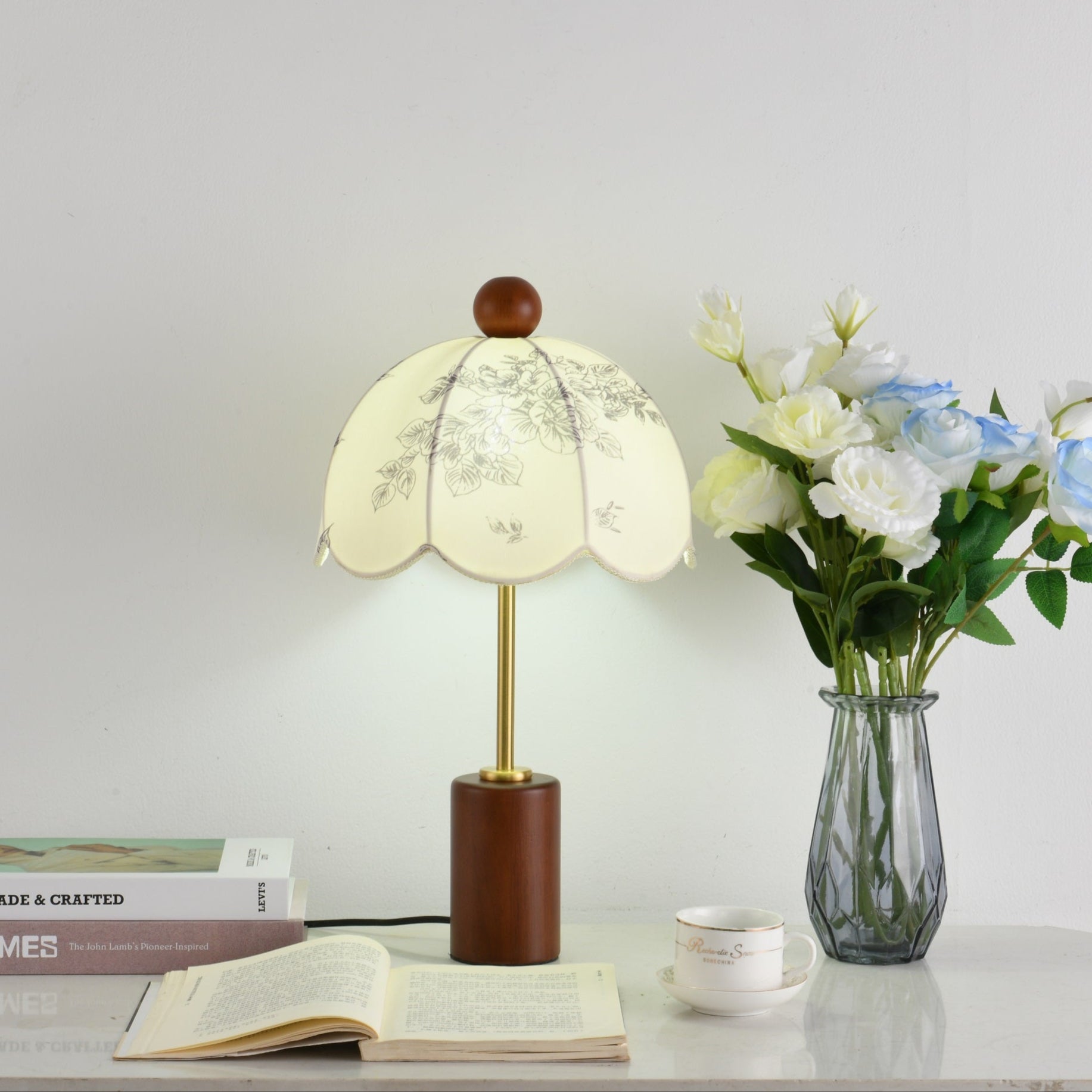 Quinn Vintage Fabric Table Lamp-Neutral Decor