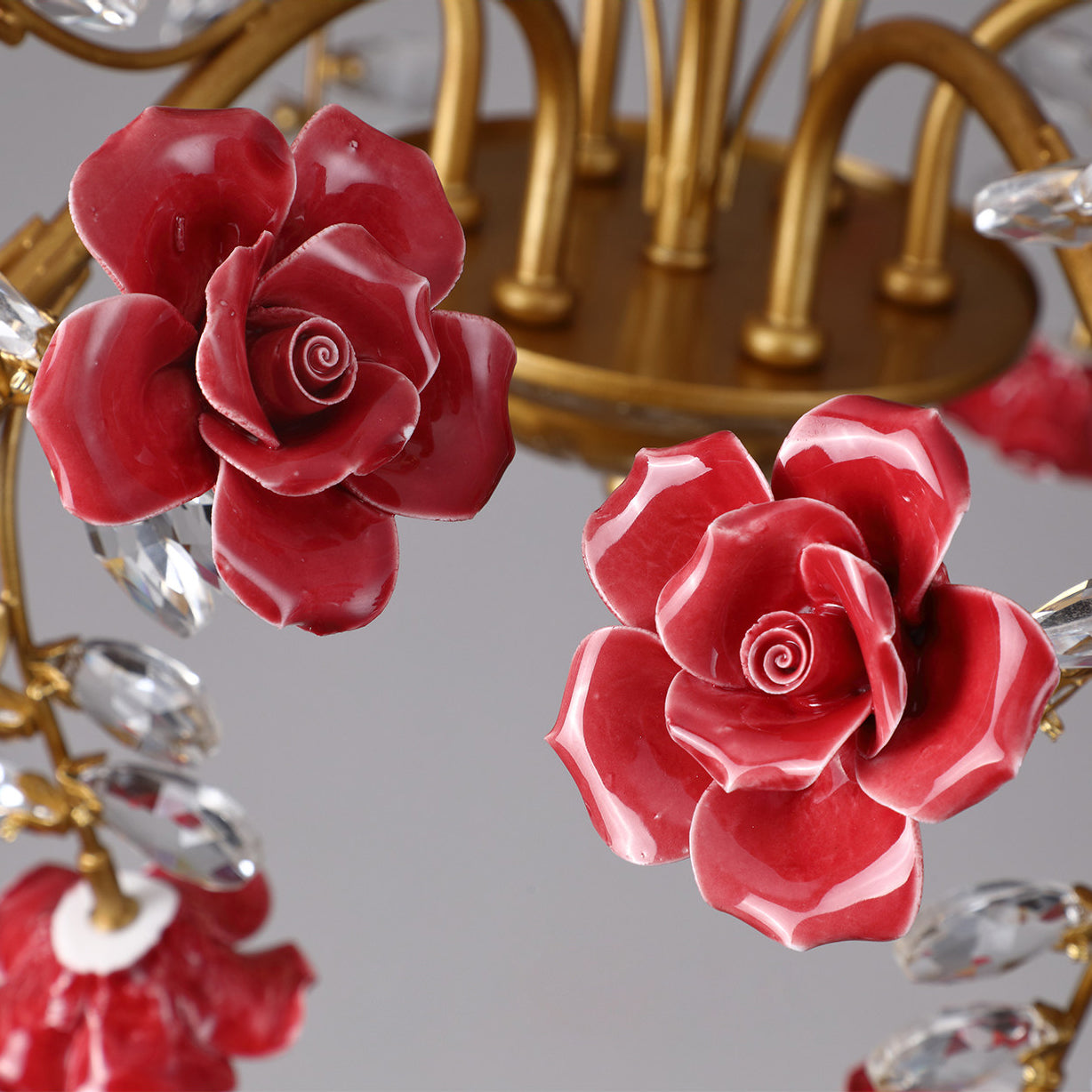 The hanging chain and canopy of the Roseto Chandelier.