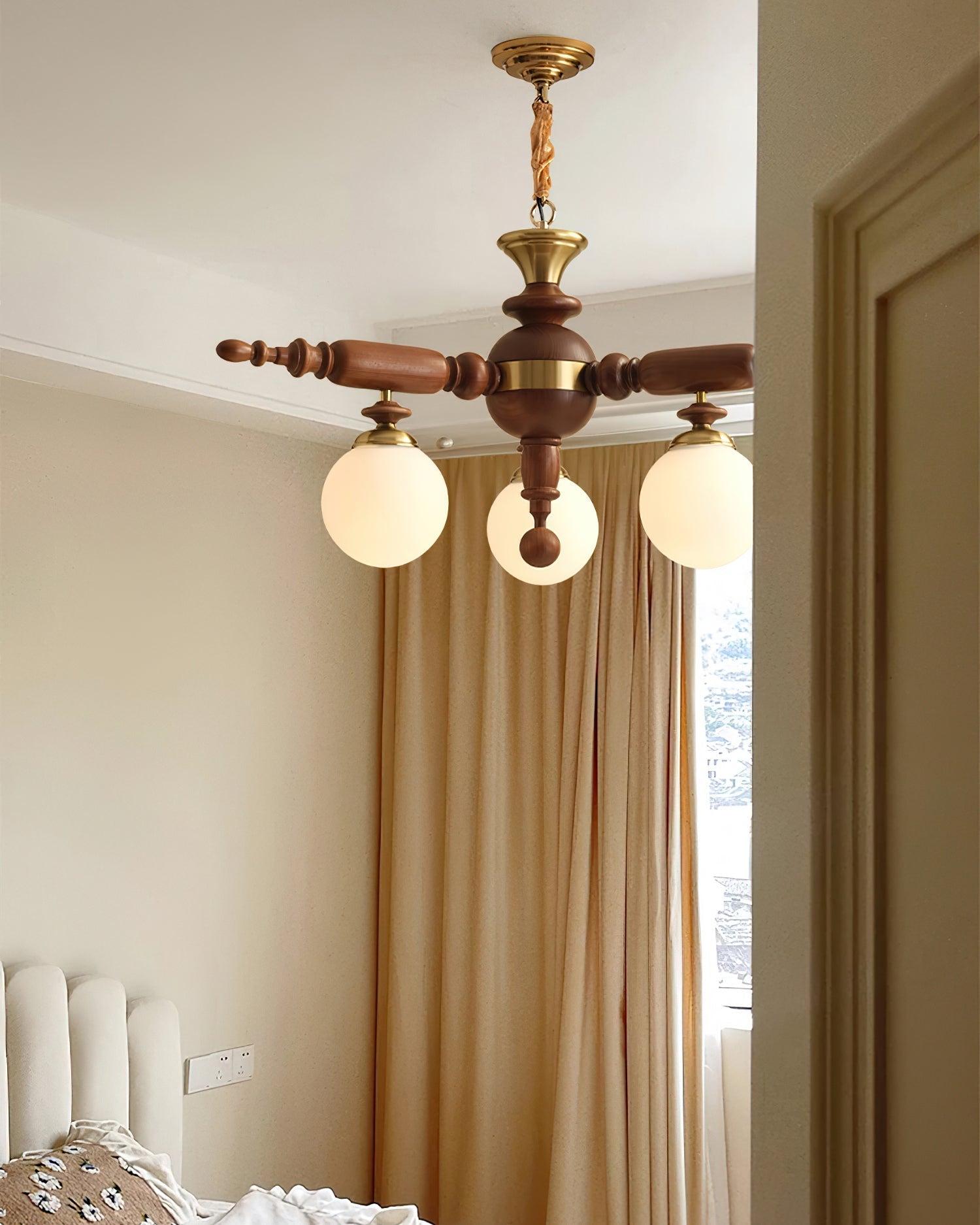 Olvenir Rustic Wood Glass Chandelier-Neutral Decor