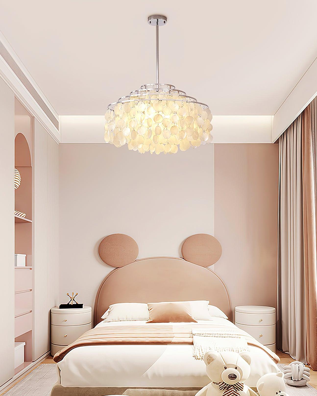 Vana Pendant Lamp Round Shell Chrome Metal-Neutral Decor