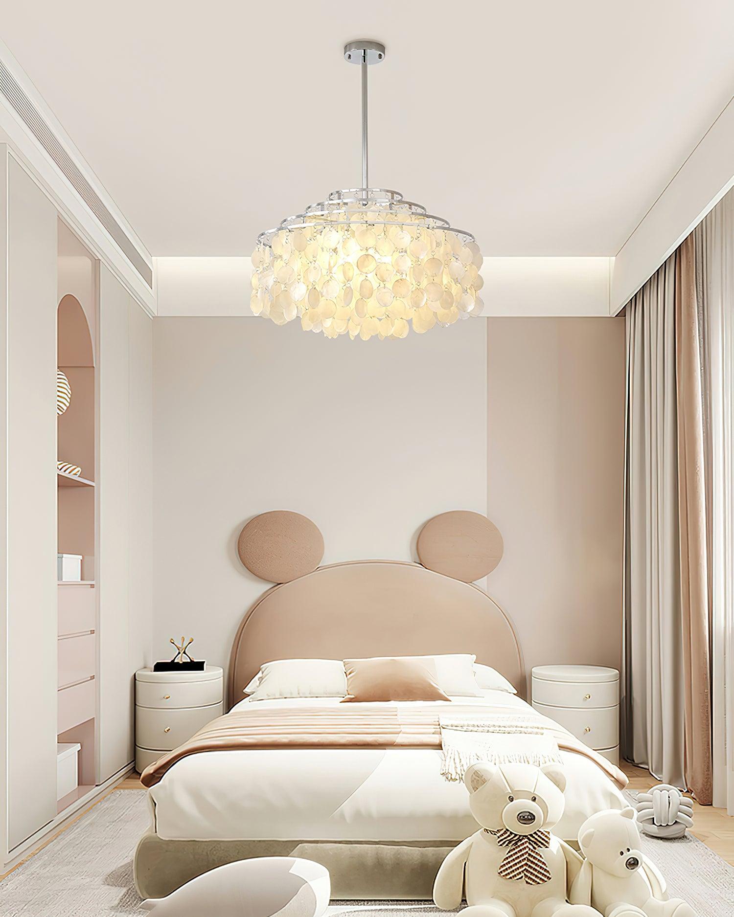 Vana Pendant Lamp Round Shell Chrome Metal-Neutral Decor