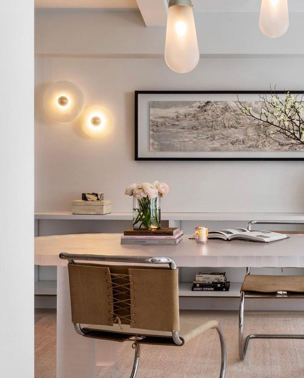 Apollo Round Alabaster Wall Lamp-Neutral Decor