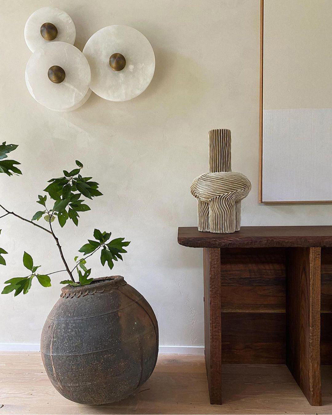 Apollo Round Alabaster Wall Lamp-Neutral Decor