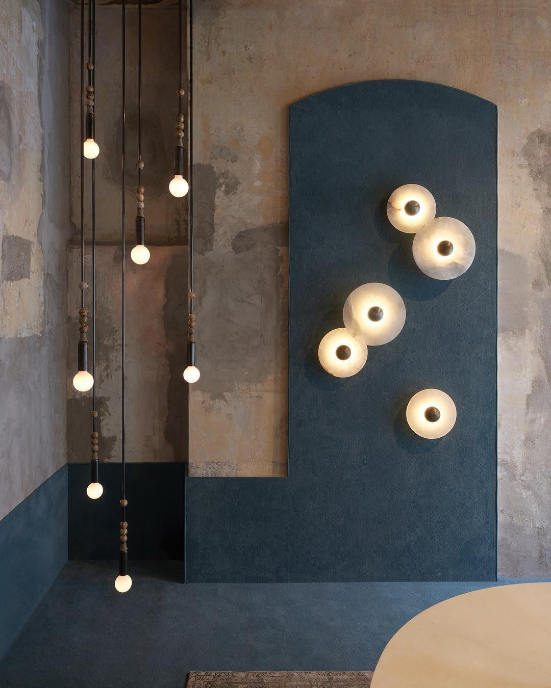 Apollo Round Alabaster Wall Lamp-Neutral Decor