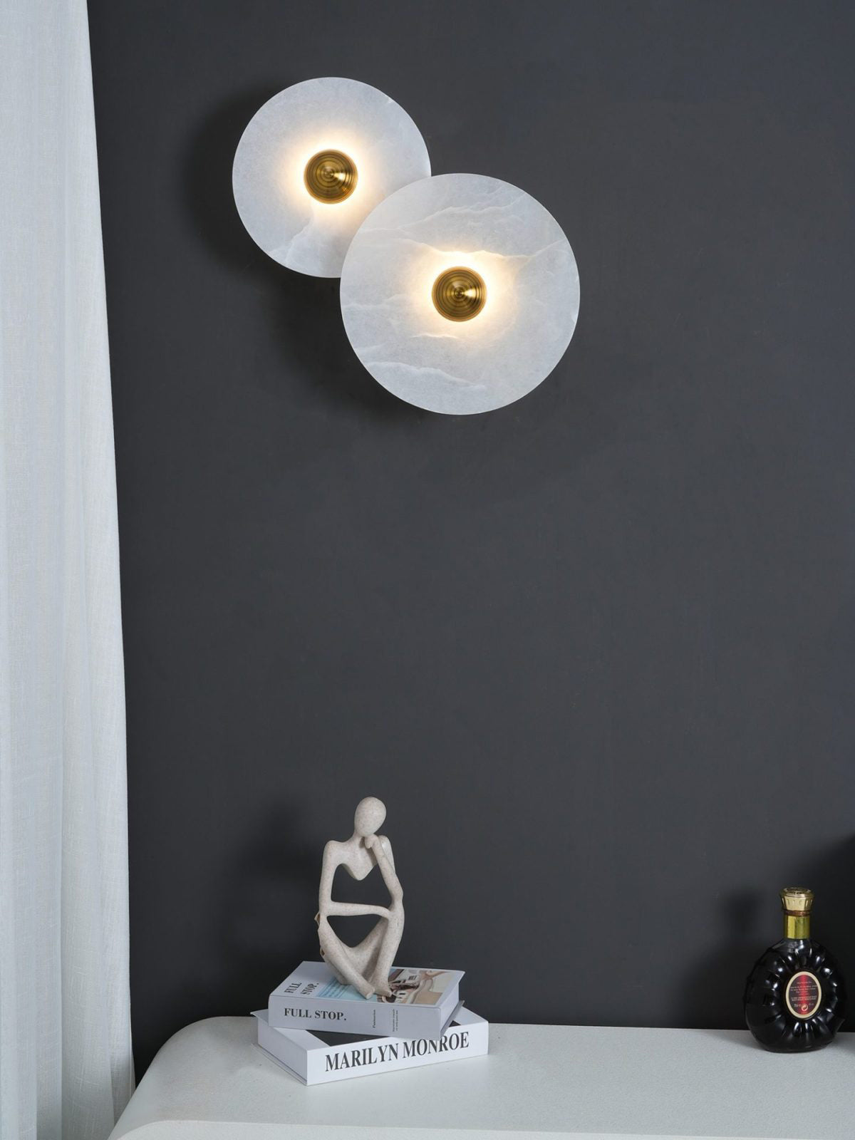 Apollo Round Alabaster Wall Lamp-Neutral Decor