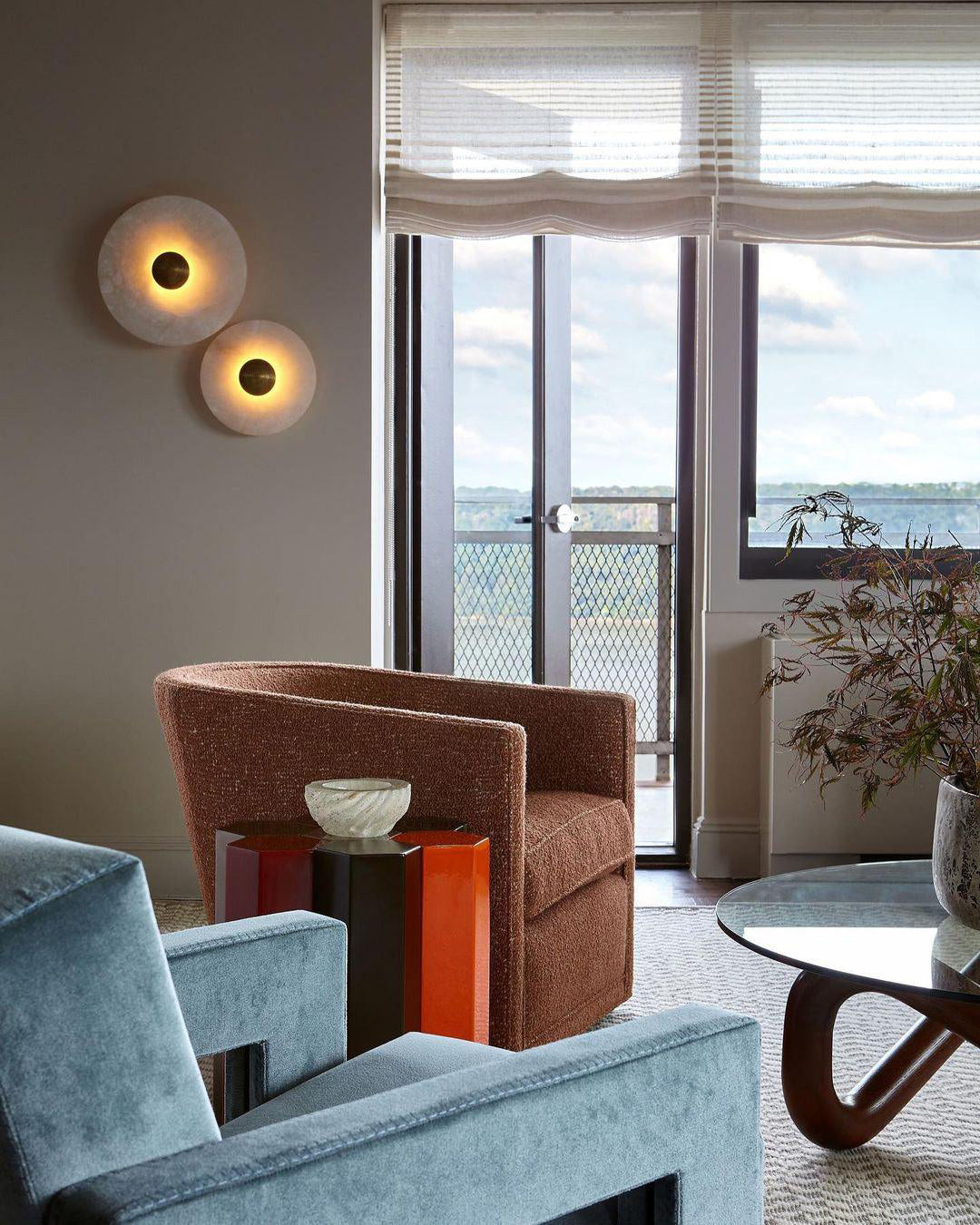 Apollo Round Alabaster Wall Lamp-Neutral Decor