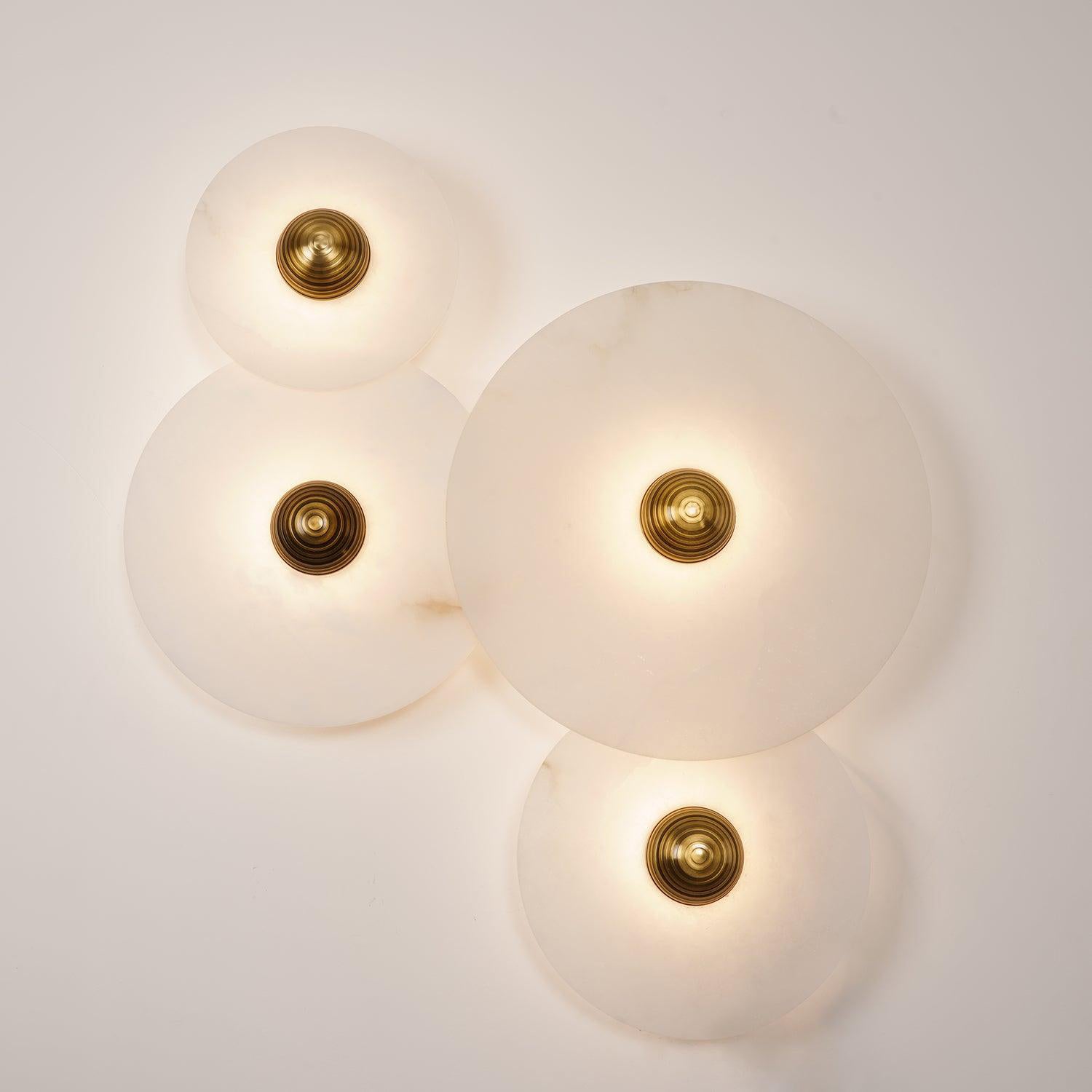 Round Wall Lamp Alabaster Fluted Brass