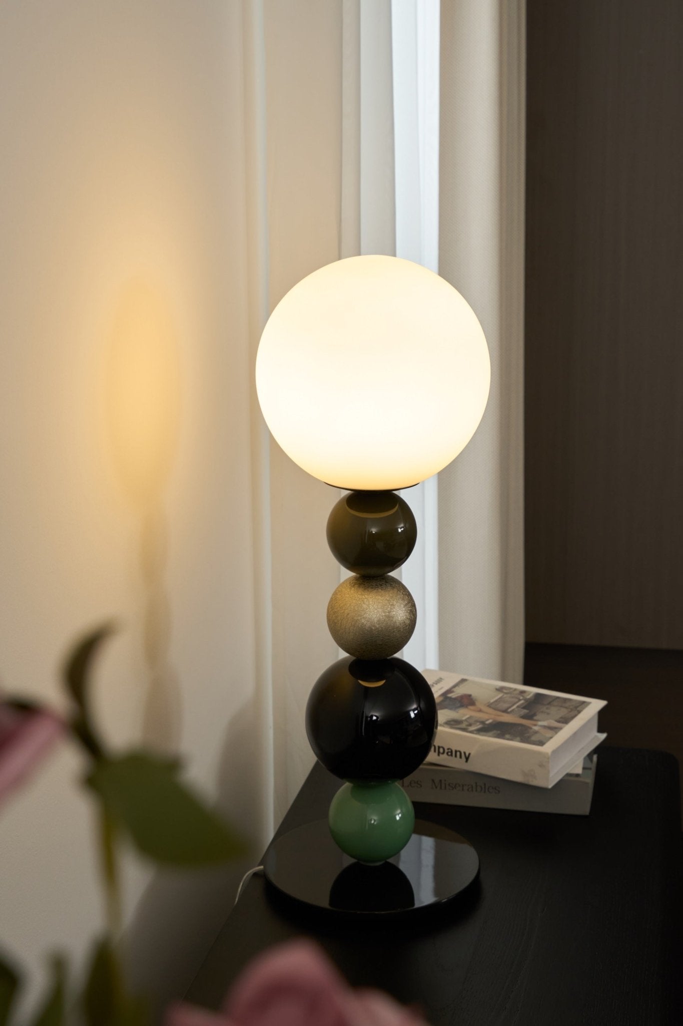 Orbital Balls Stacking Table Lamp-Neutral Decor