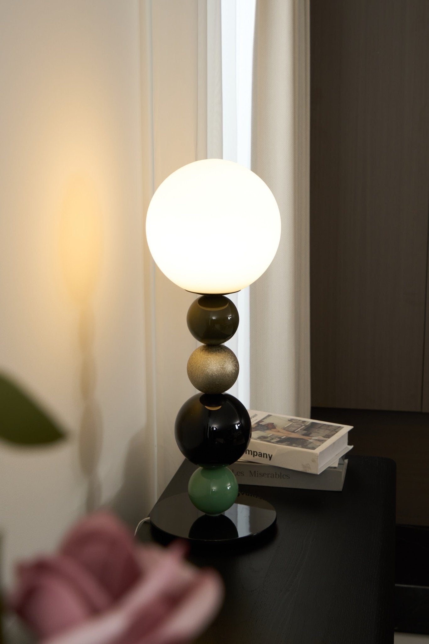 Orbital Balls Stacking Table Lamp-Neutral Decor
