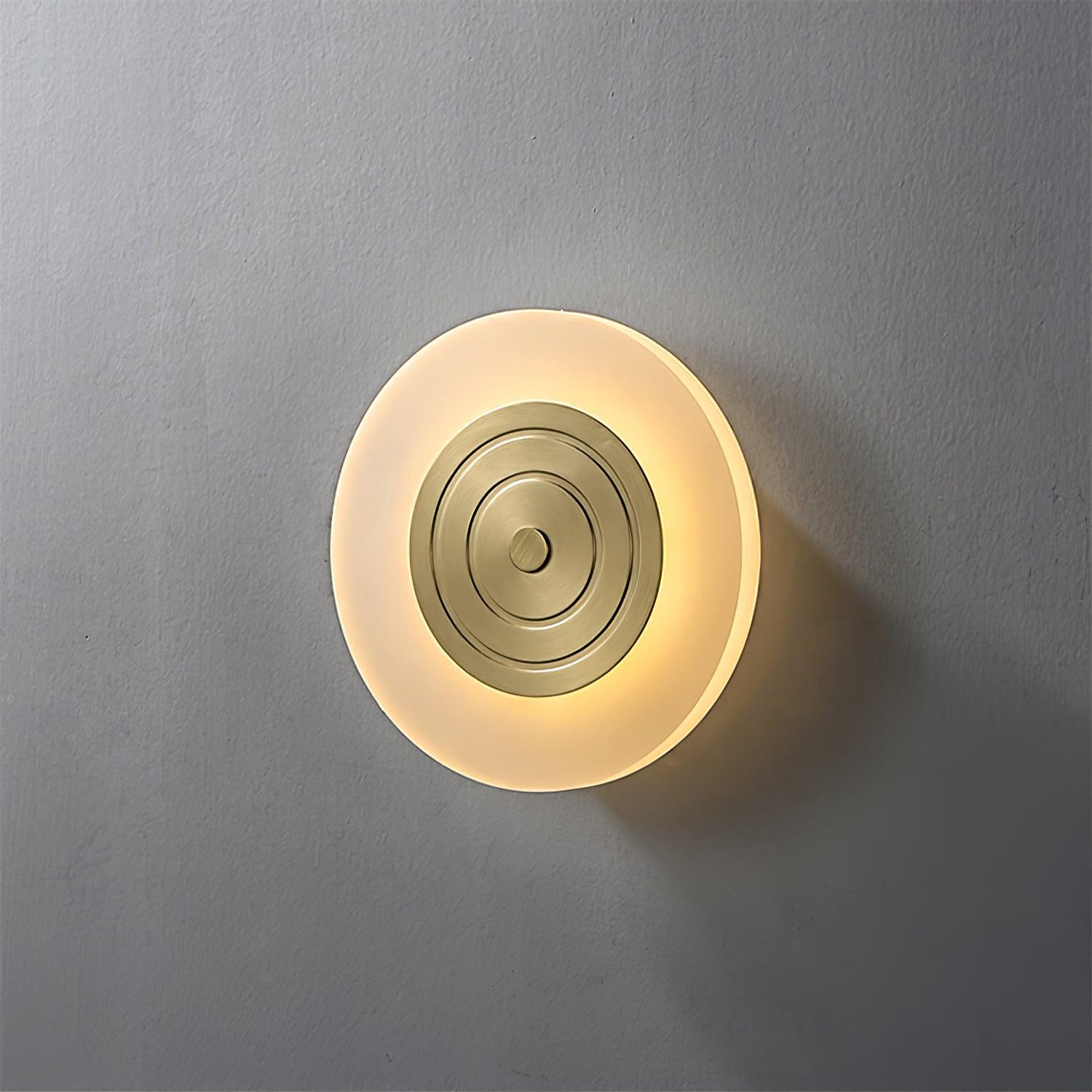 Hylen Round Moon Elegance Brass Wall Lamp-Neutral Decor