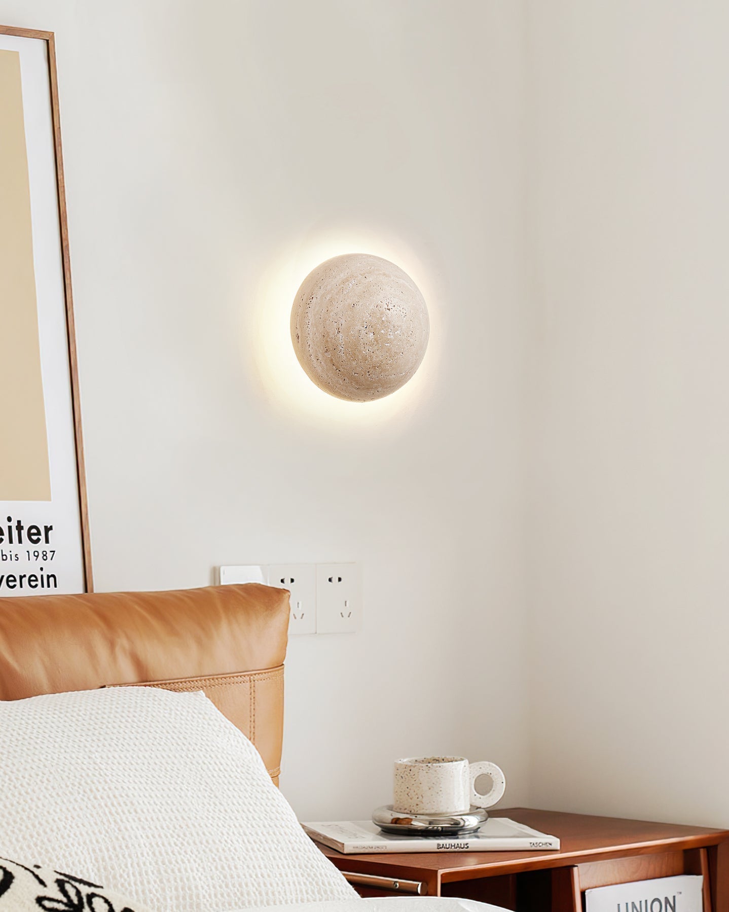 Ritta Round Travertine Wall Lamp