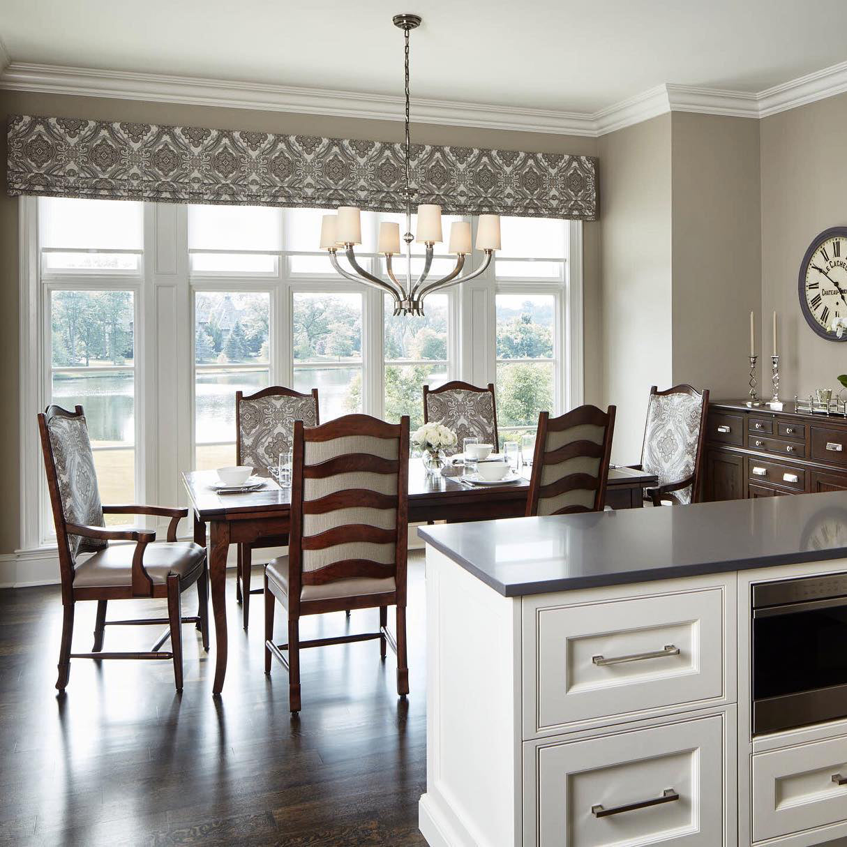 Olnoran Chandelier