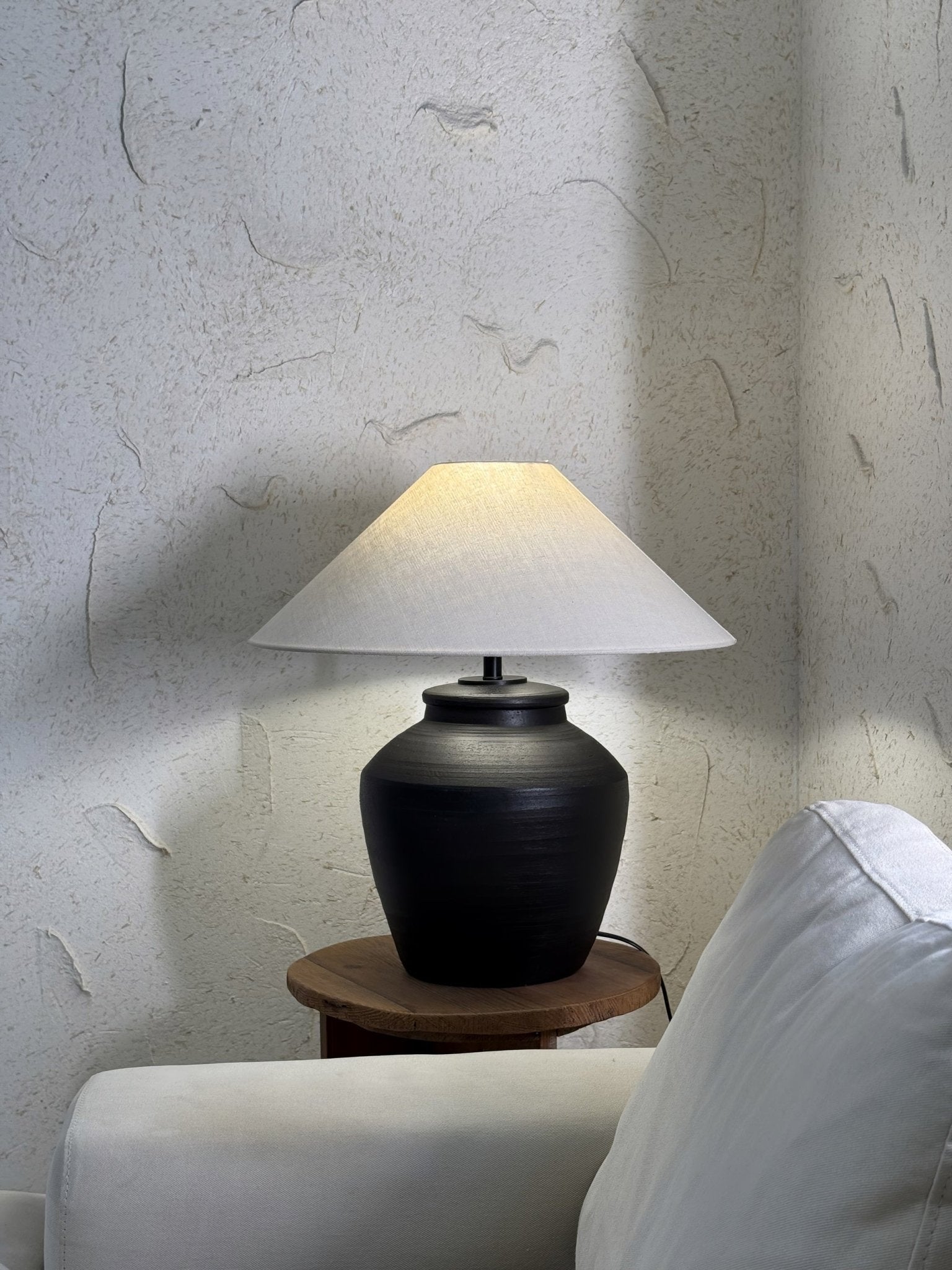 Silas Modern Ceramics Table Lamp-Neutral Decor