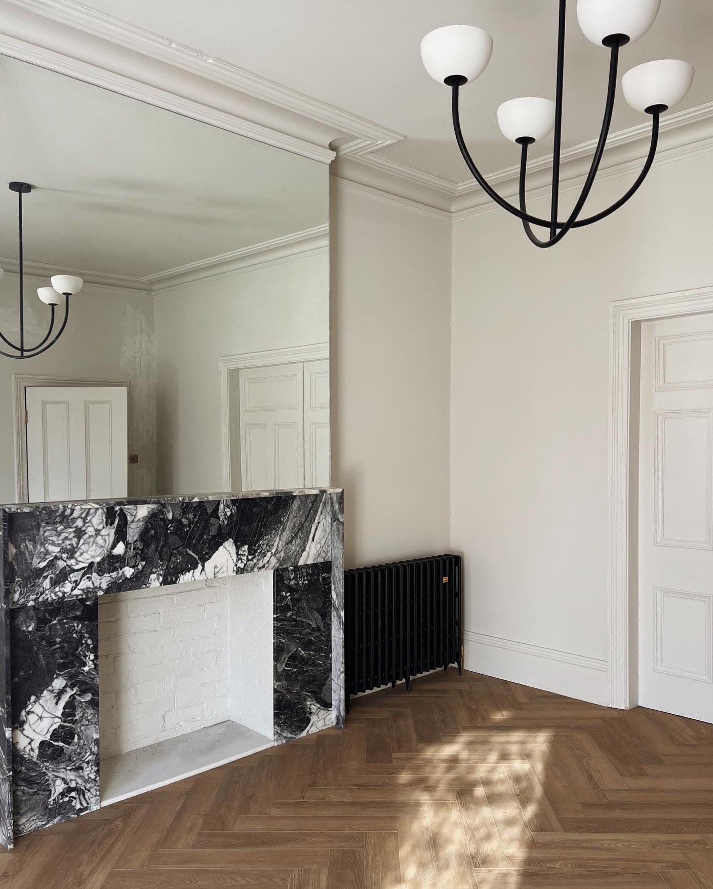 Sytala Chandelier