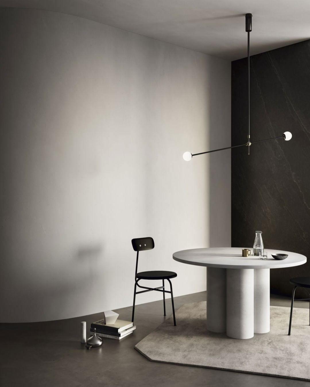 Lustra Chandelier SI Brass Glass Globe-Neutral Decor