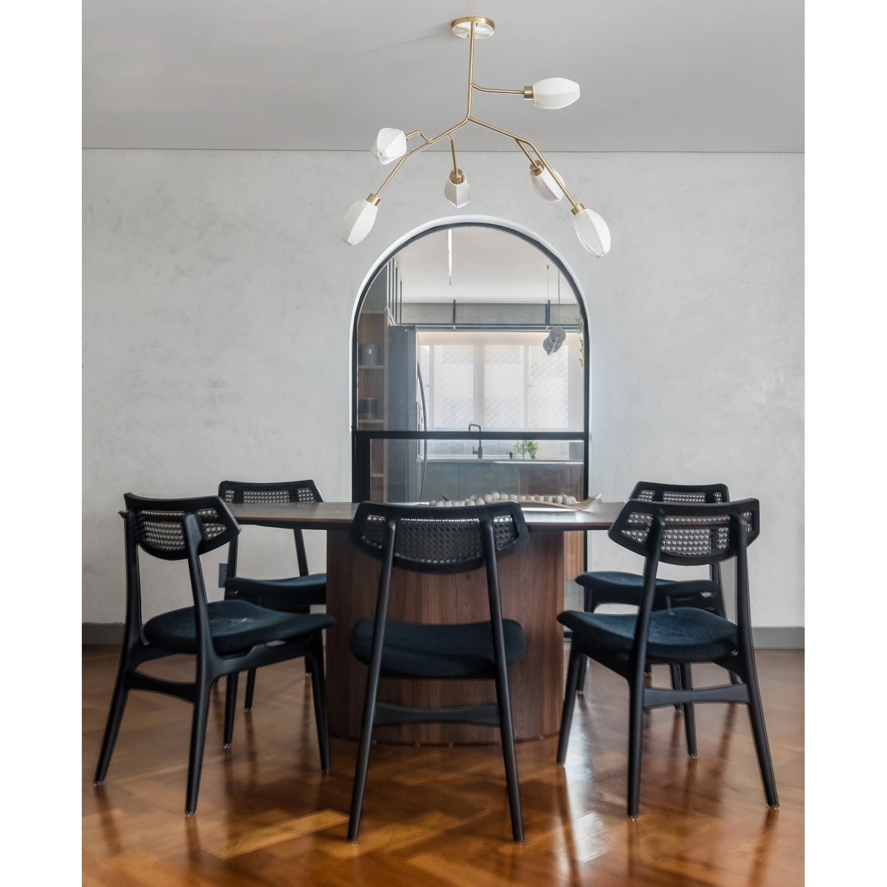 Evvinora Chandelier