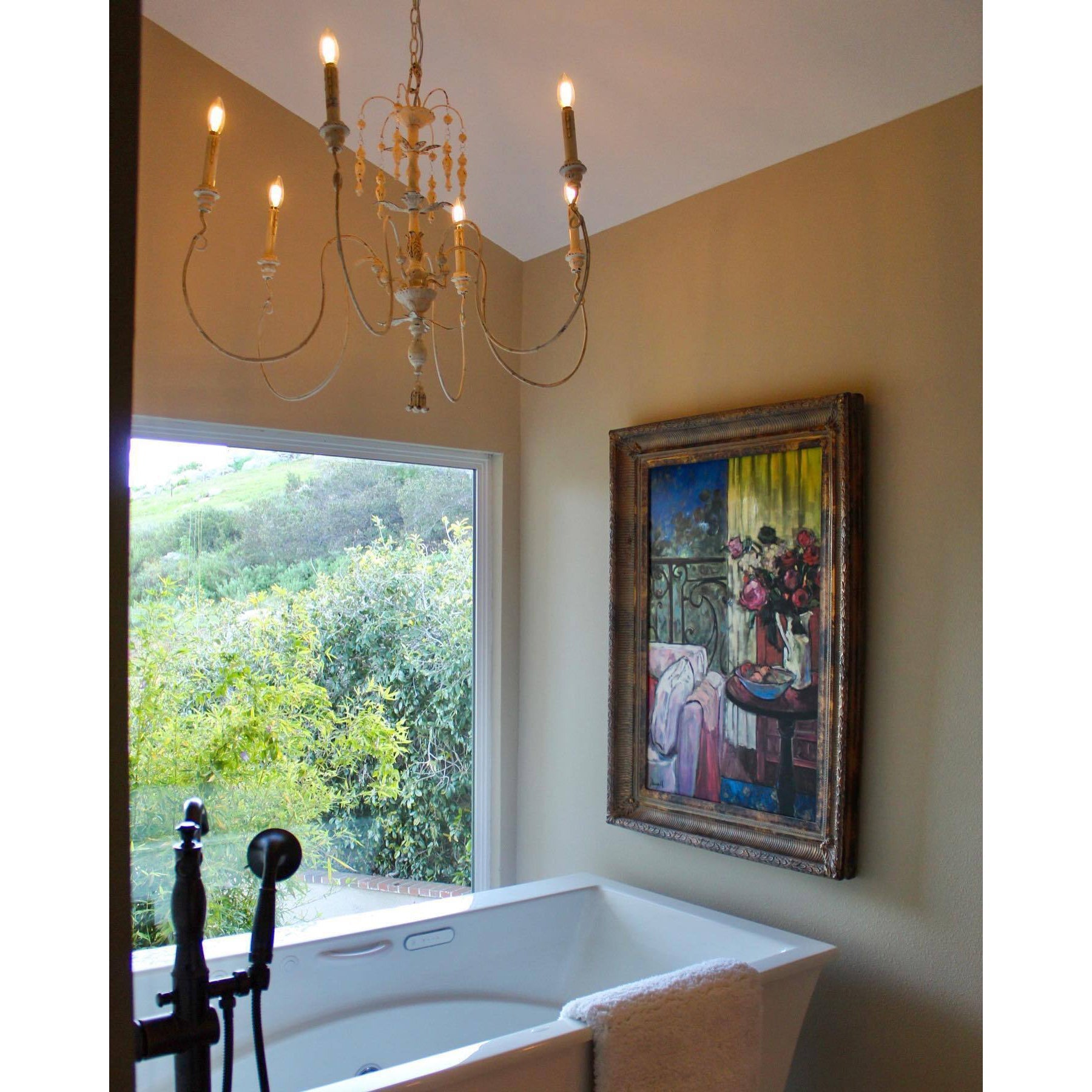 Viphaor Chandelier