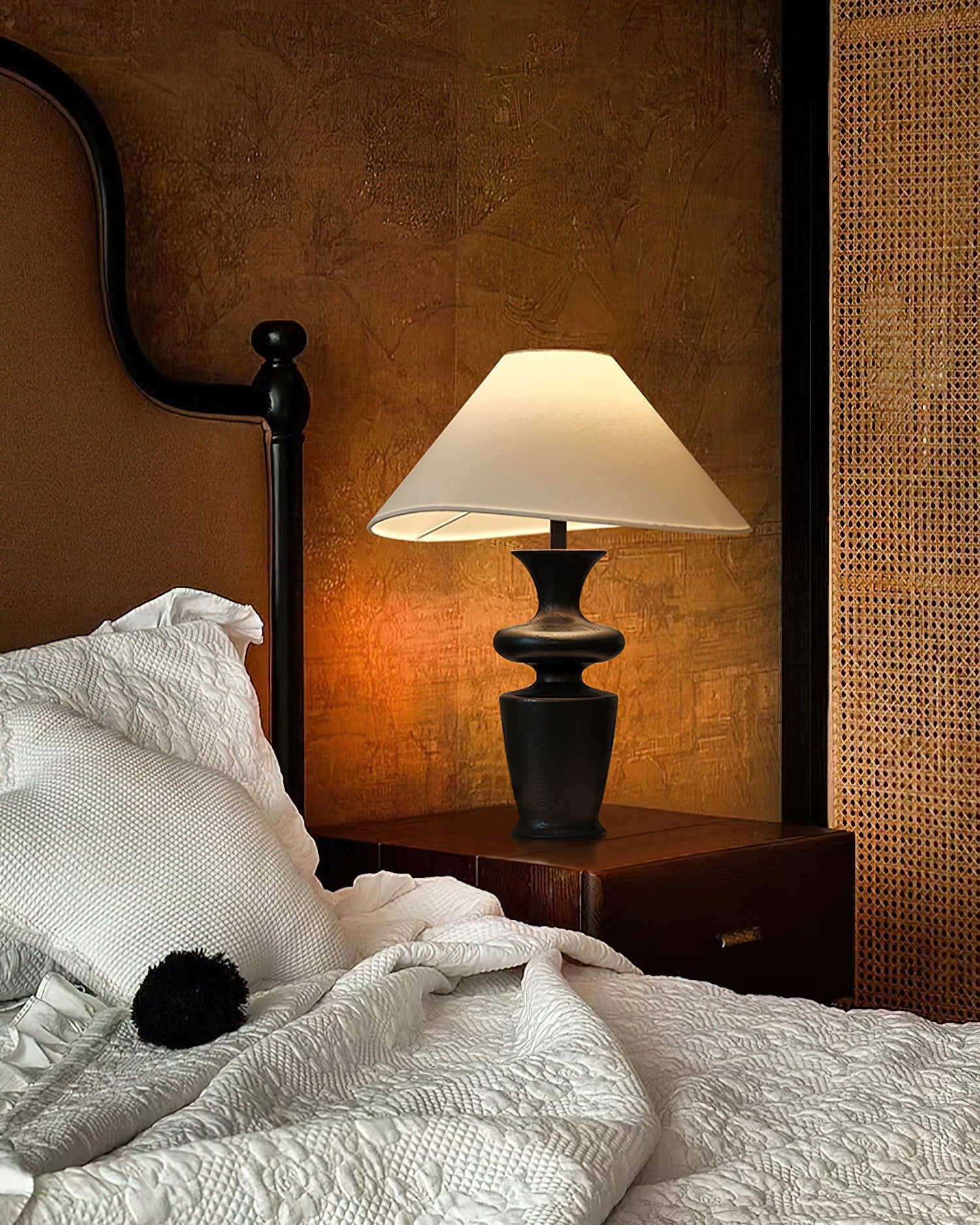 Onio Table Lamp