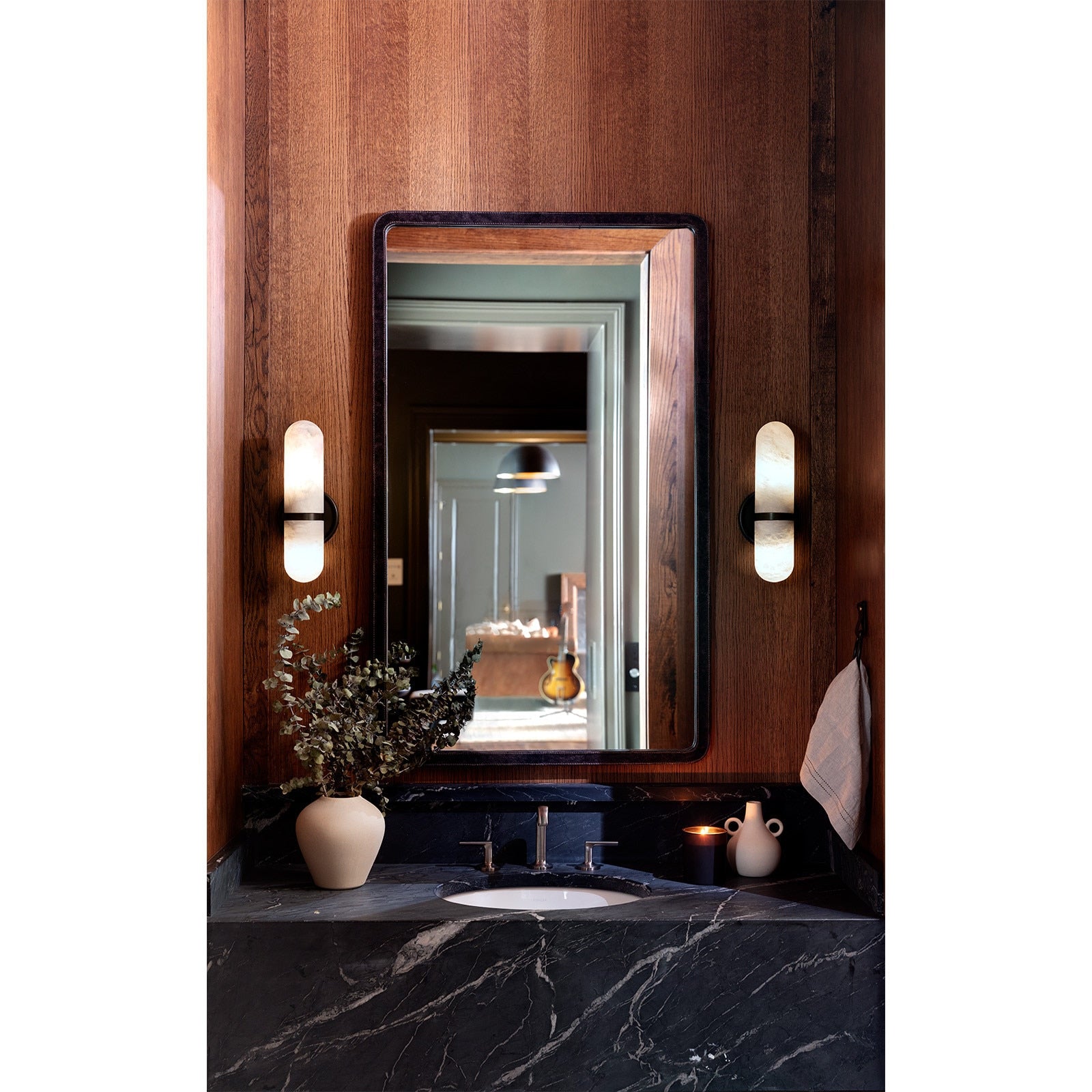 Side view of the Salon Alabaster Wall Lamp.