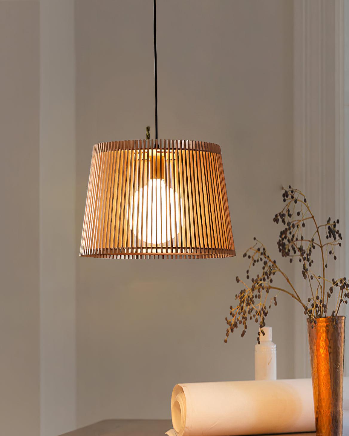 Clou Wood Retro Pendant Lamp-Neutral Decor