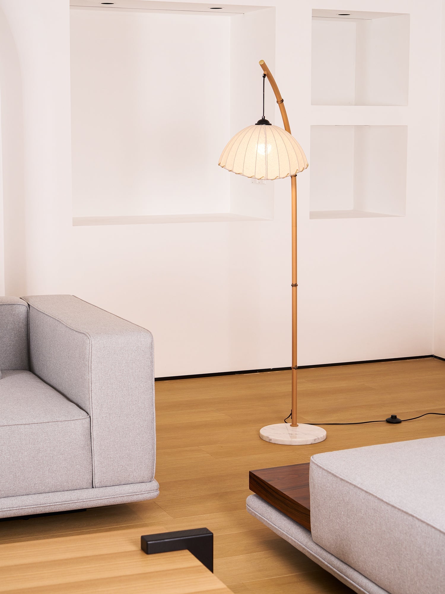 Liveno Minimalist Marble Floor Lamp-Neutral Decor