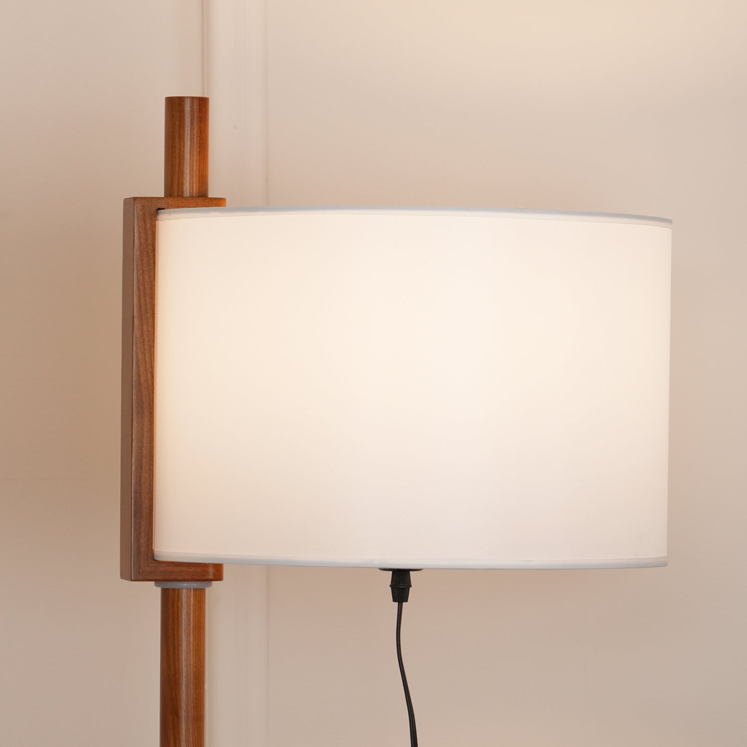 Nolan Floor Lamp